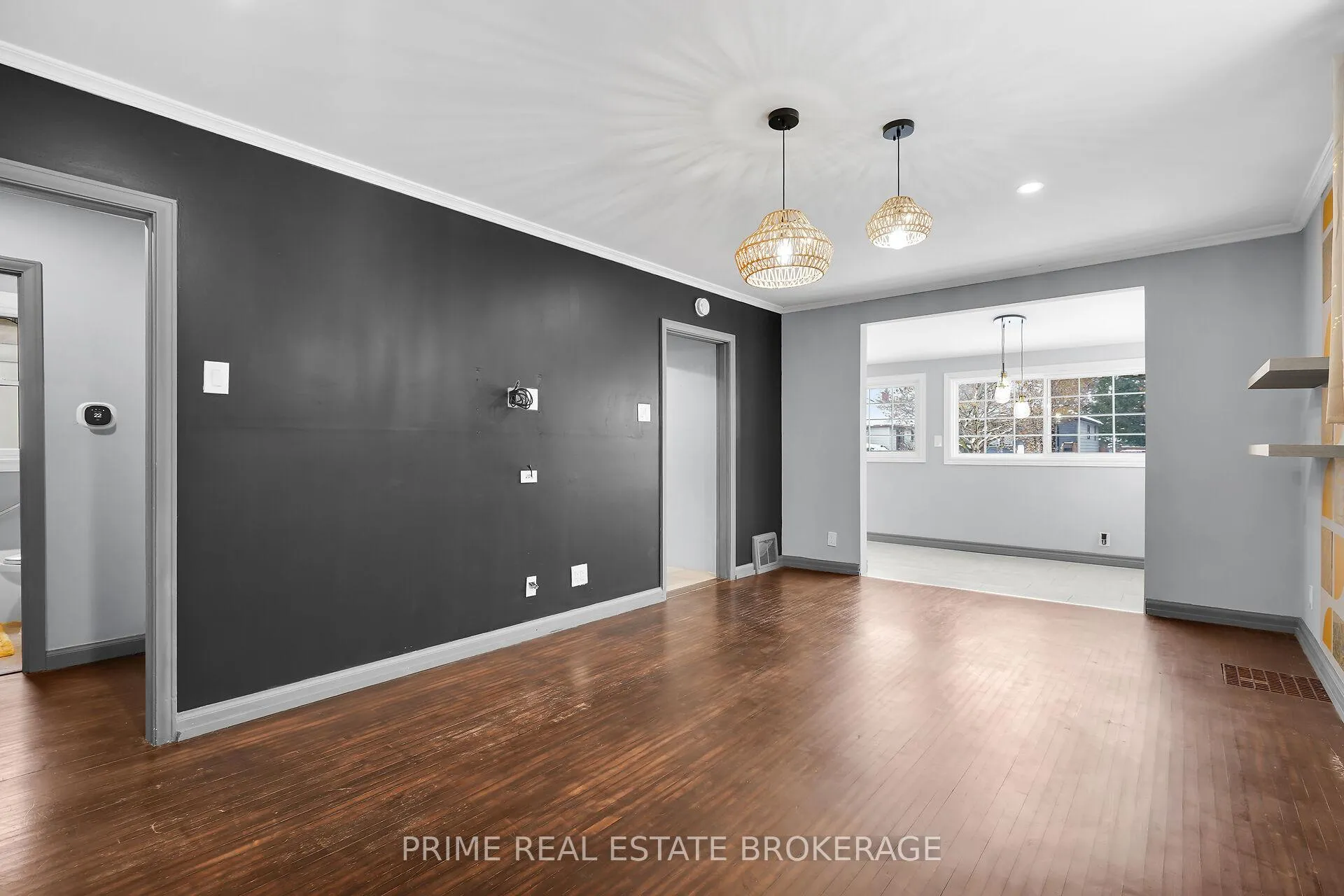 Photo 12 of 361 Spruce Street, London, East H — HOMEH