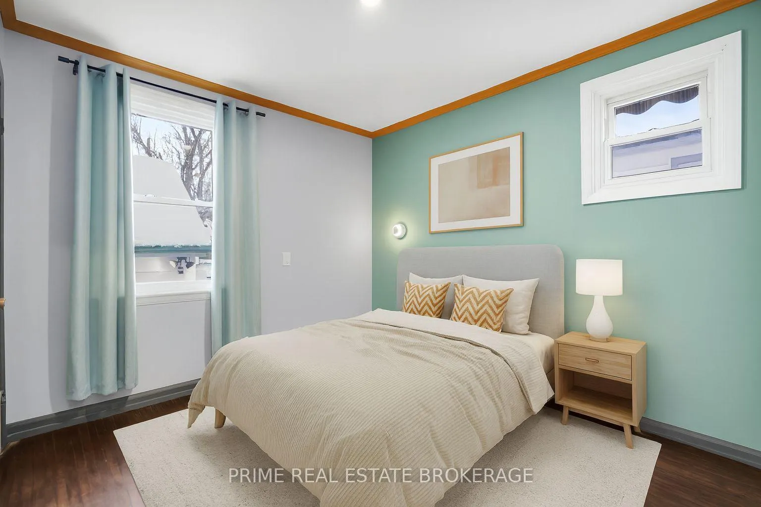 Photo 19 of 361 Spruce Street, London, East H — HOMEH