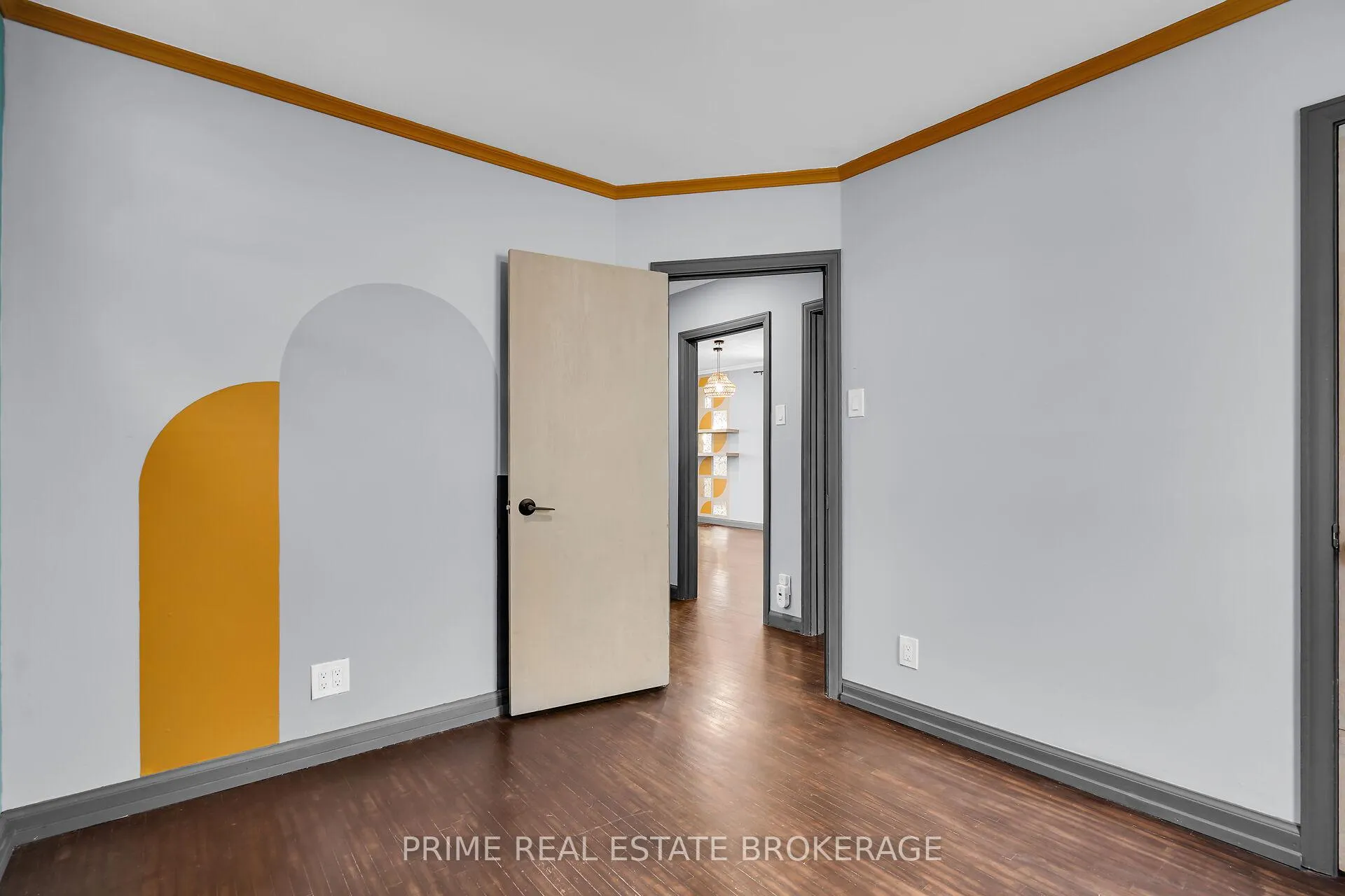 Photo 20 of 361 Spruce Street, London, East H — HOMEH