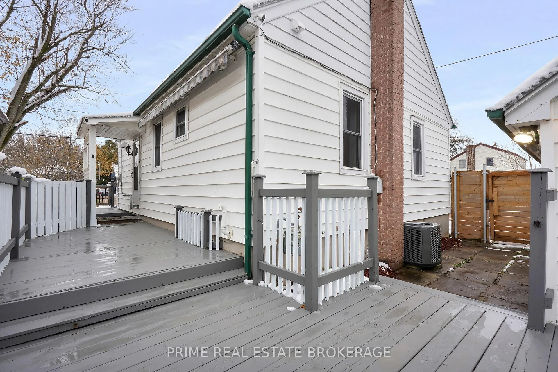 Photo 37 of 361 Spruce Street, London, East H — HOMEH