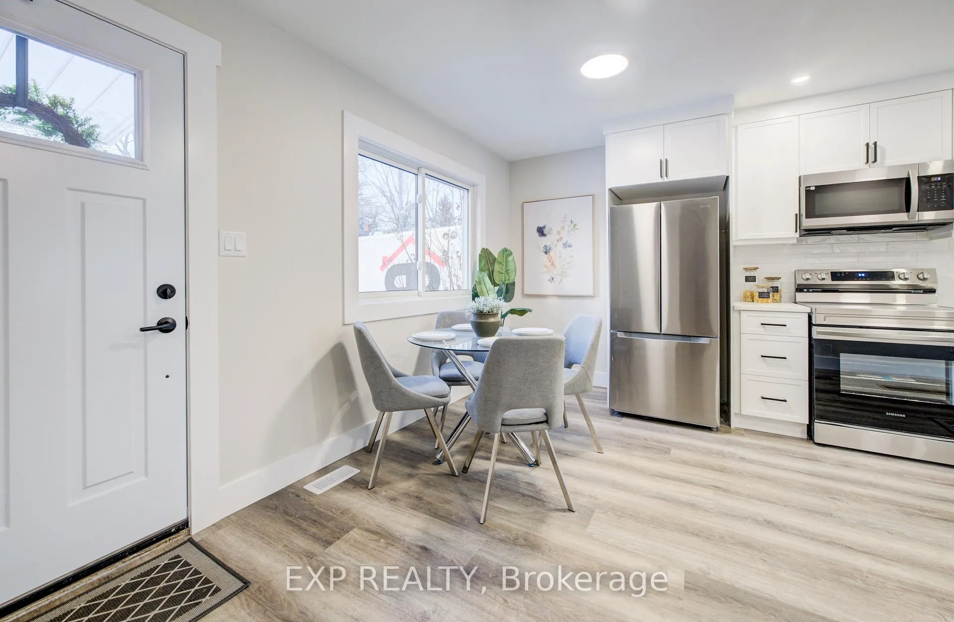 Photo 8 of 107 Baldwin Avenue, Brantford — HOMEH