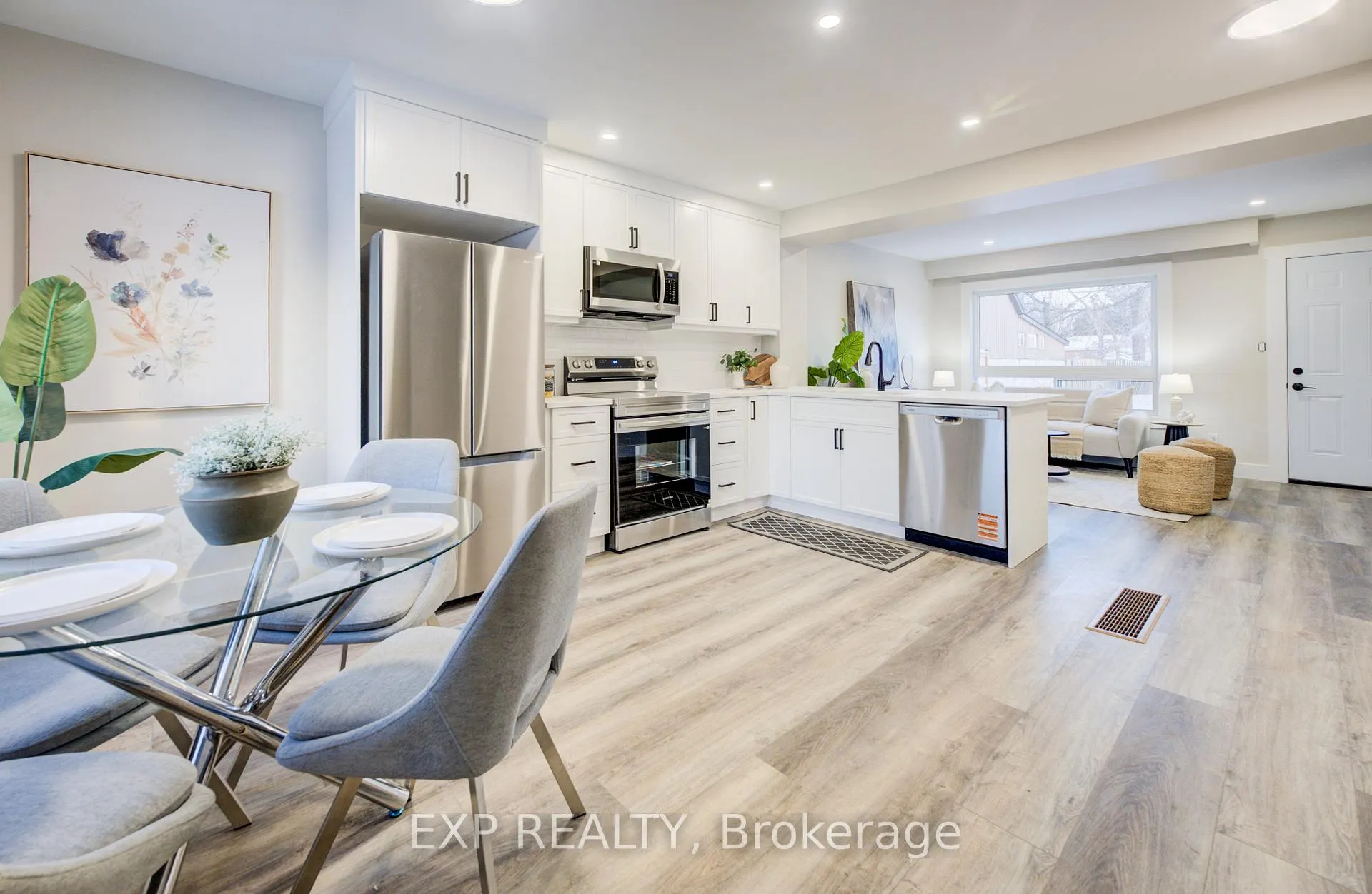 Photo 10 of 107 Baldwin Avenue, Brantford — HOMEH
