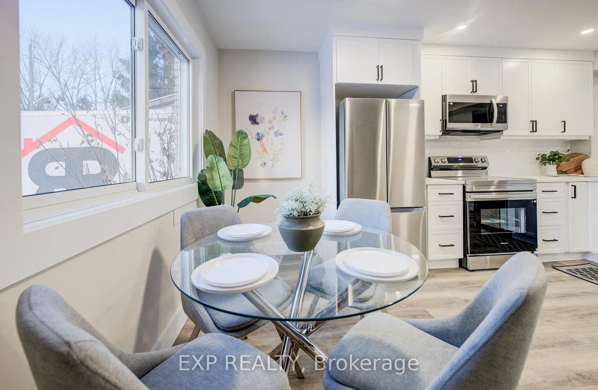 Photo 11 of 107 Baldwin Avenue, Brantford — HOMEH