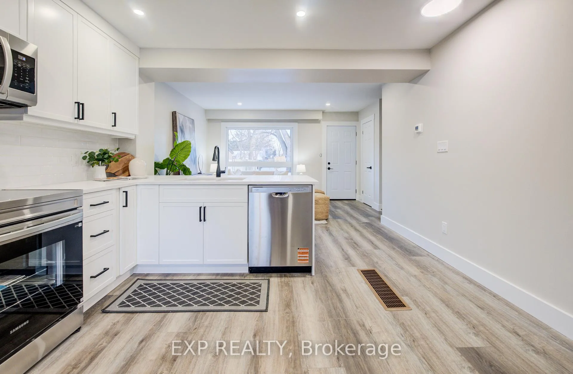 Photo 12 of 107 Baldwin Avenue, Brantford — HOMEH