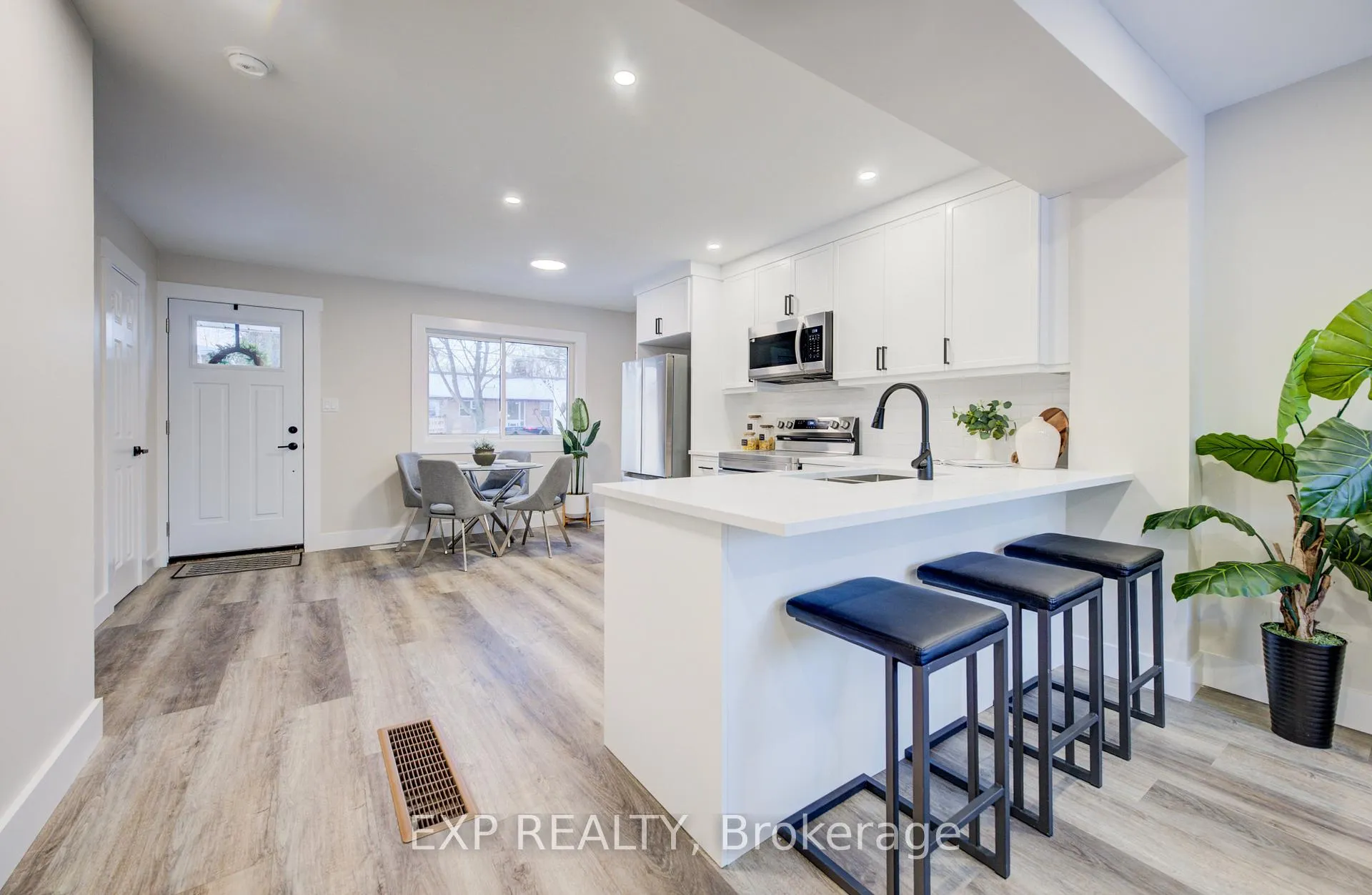 Photo 15 of 107 Baldwin Avenue, Brantford — HOMEH