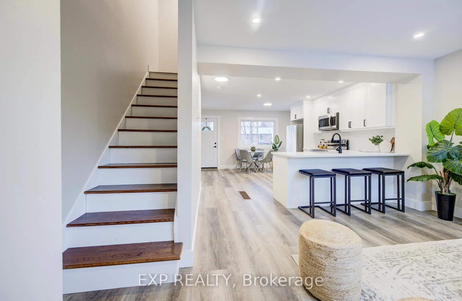 Photo 20 of 107 Baldwin Avenue, Brantford — HOMEH