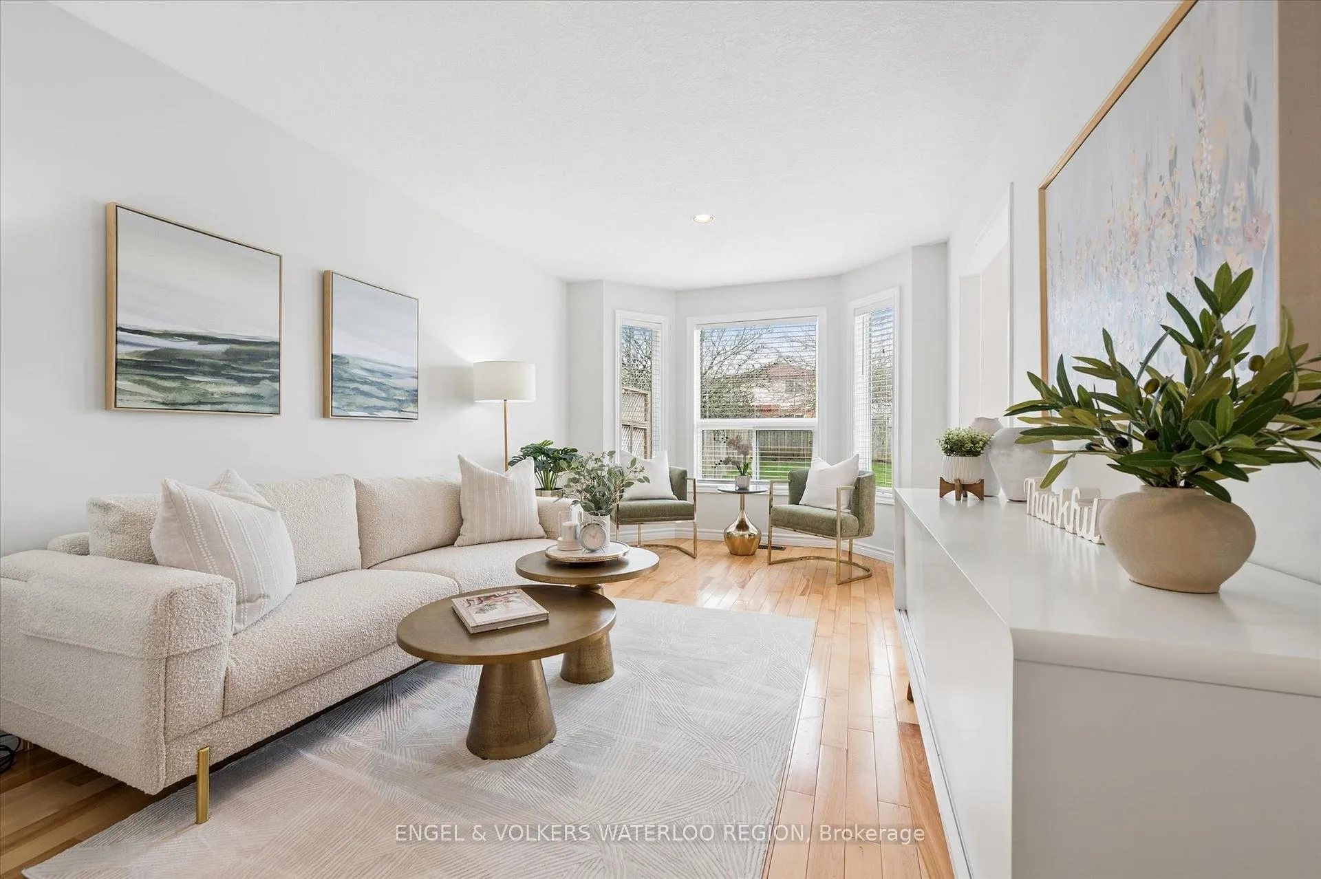 Photo 6 of 30 Beechmanor Crescent, Kitchener — HOMEH
