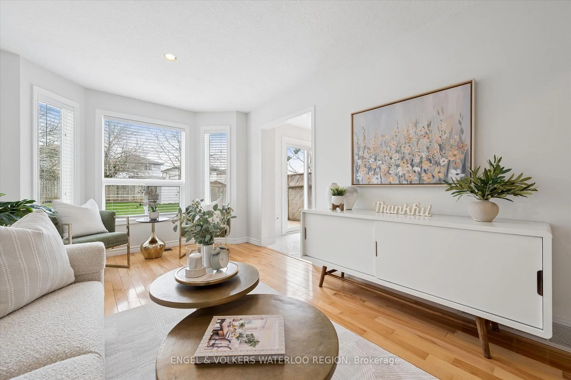 Photo 7 of 30 Beechmanor Crescent, Kitchener — HOMEH