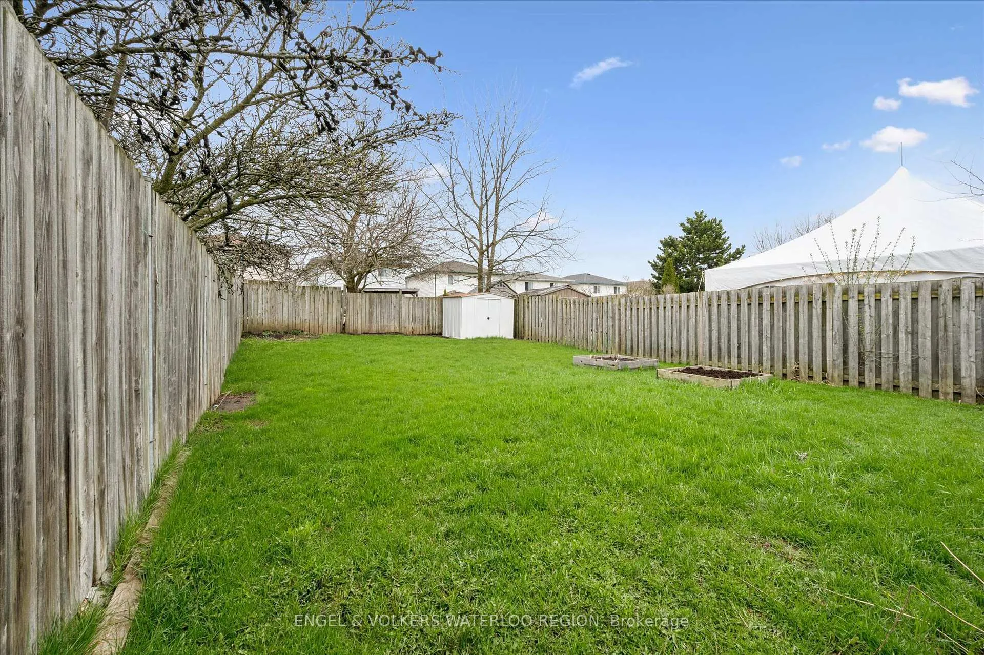 Photo 33 of 30 Beechmanor Crescent, Kitchener — HOMEH