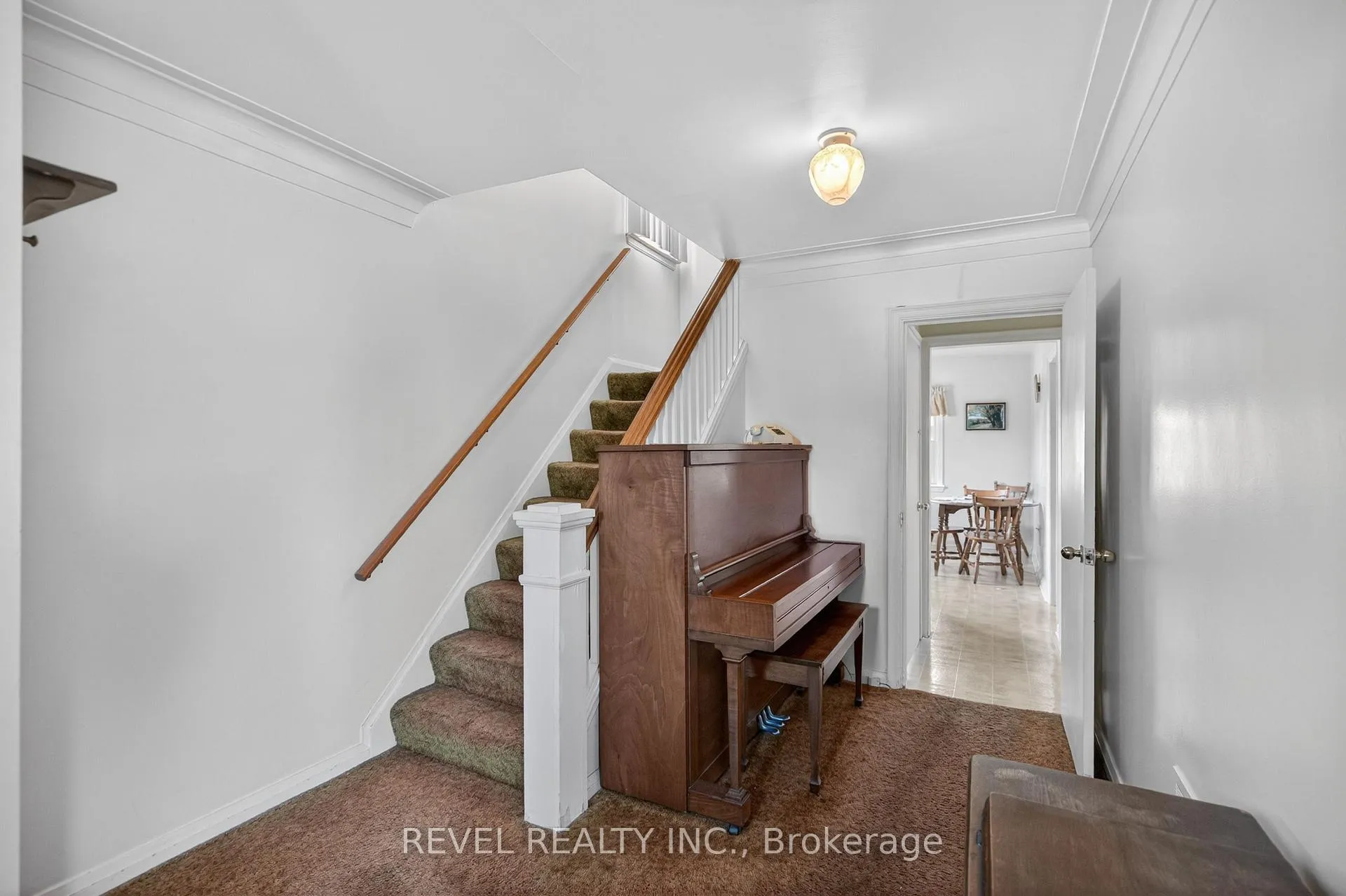 Photo 4 of 276 Glenholme Avenue, Hamilton, Glenview — HOMEH