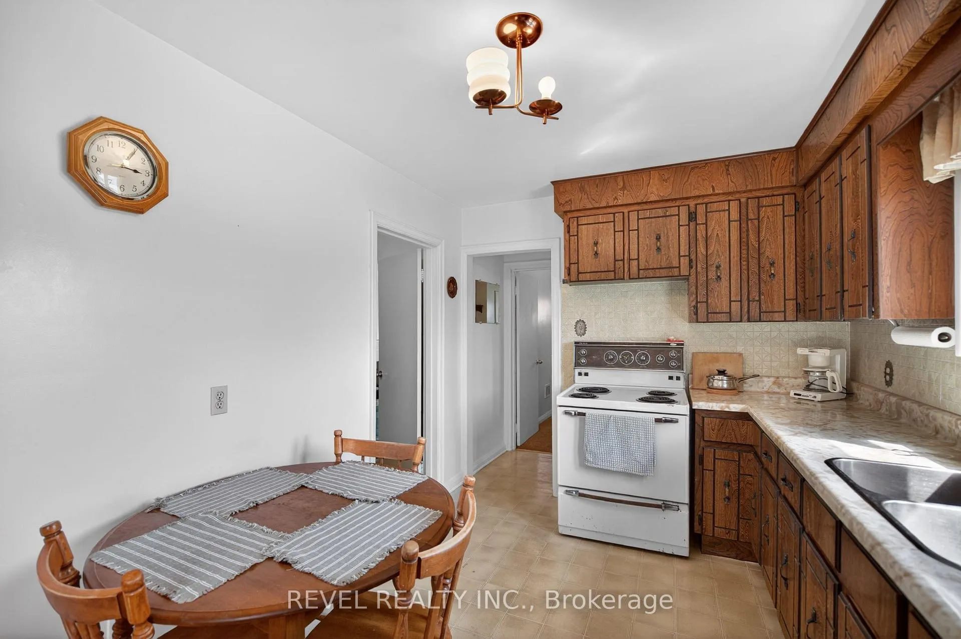 Photo 7 of 276 Glenholme Avenue, Hamilton, Glenview — HOMEH