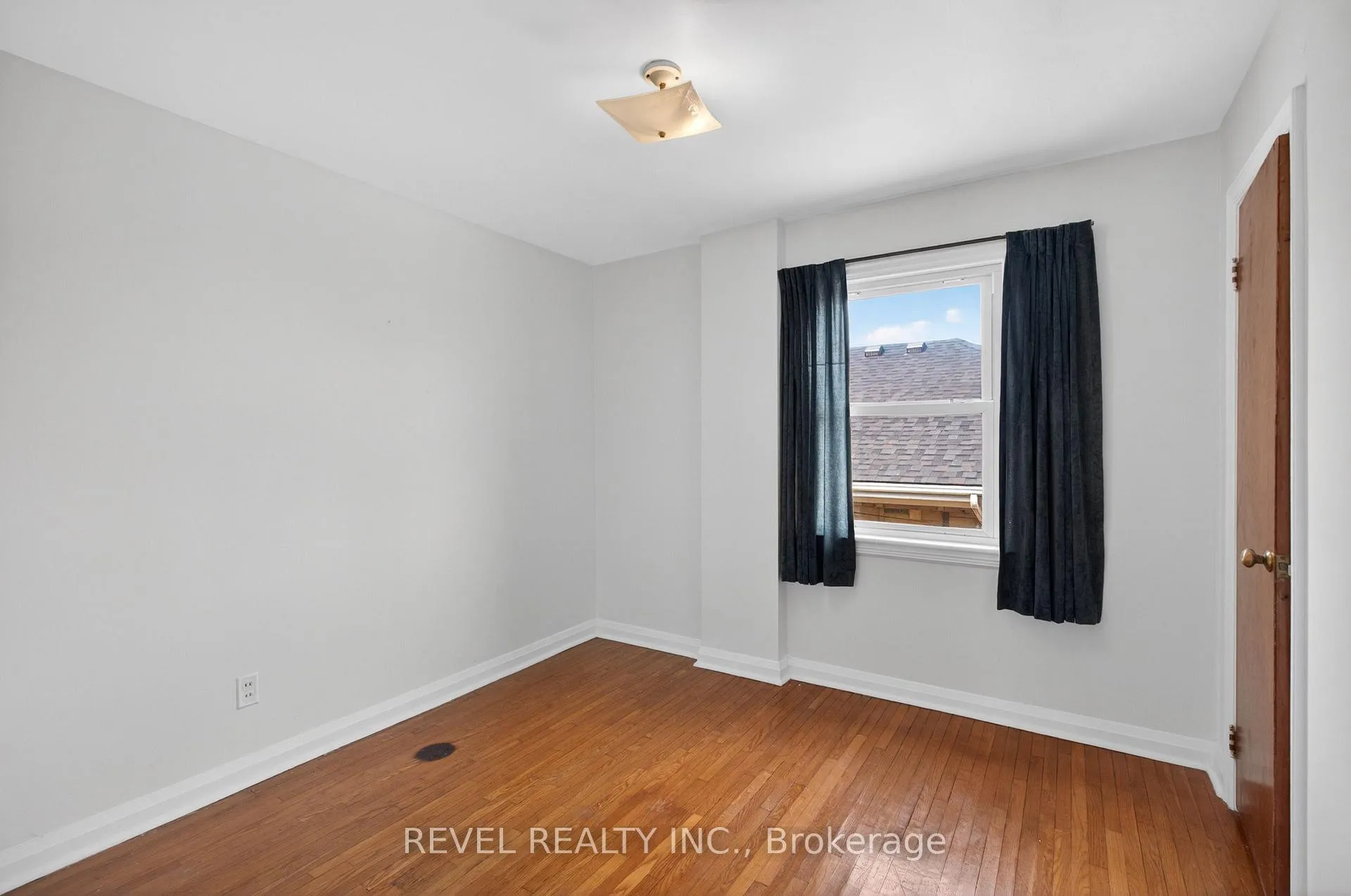 Photo 17 of 276 Glenholme Avenue, Hamilton, Glenview — HOMEH
