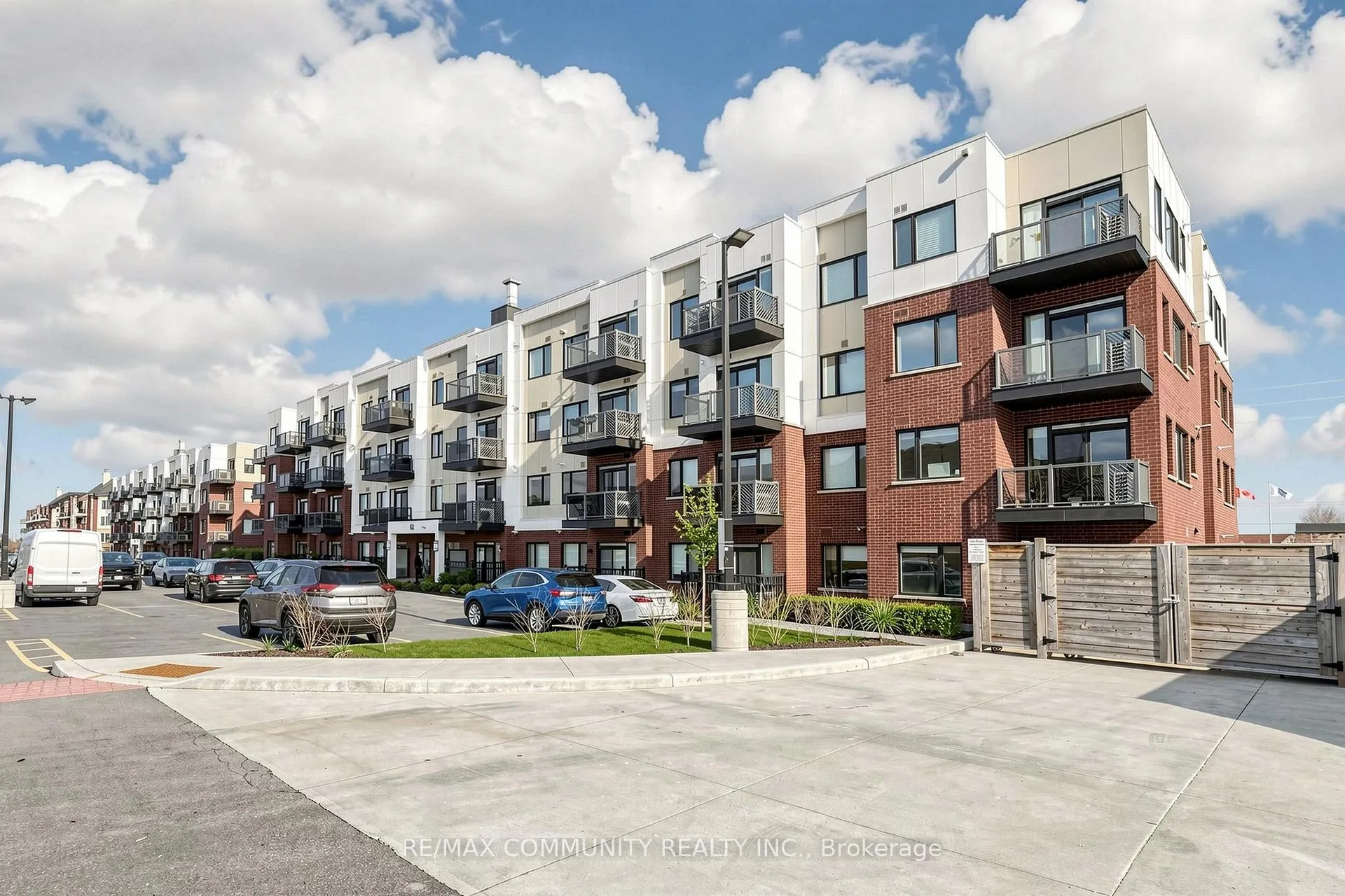 Photo 1 of Unit 315, 62 Sky Harbour Drive, Brampton, Bram West — HOMEH