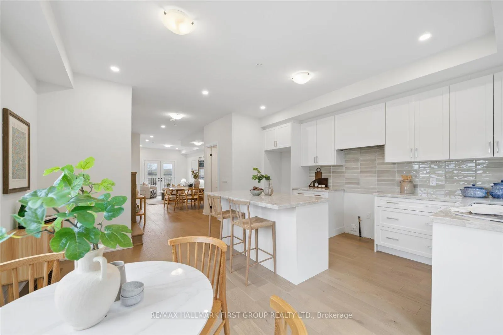 Photo 15 of 1 Marret Lane, Clarington, Newcastle — HOMEH