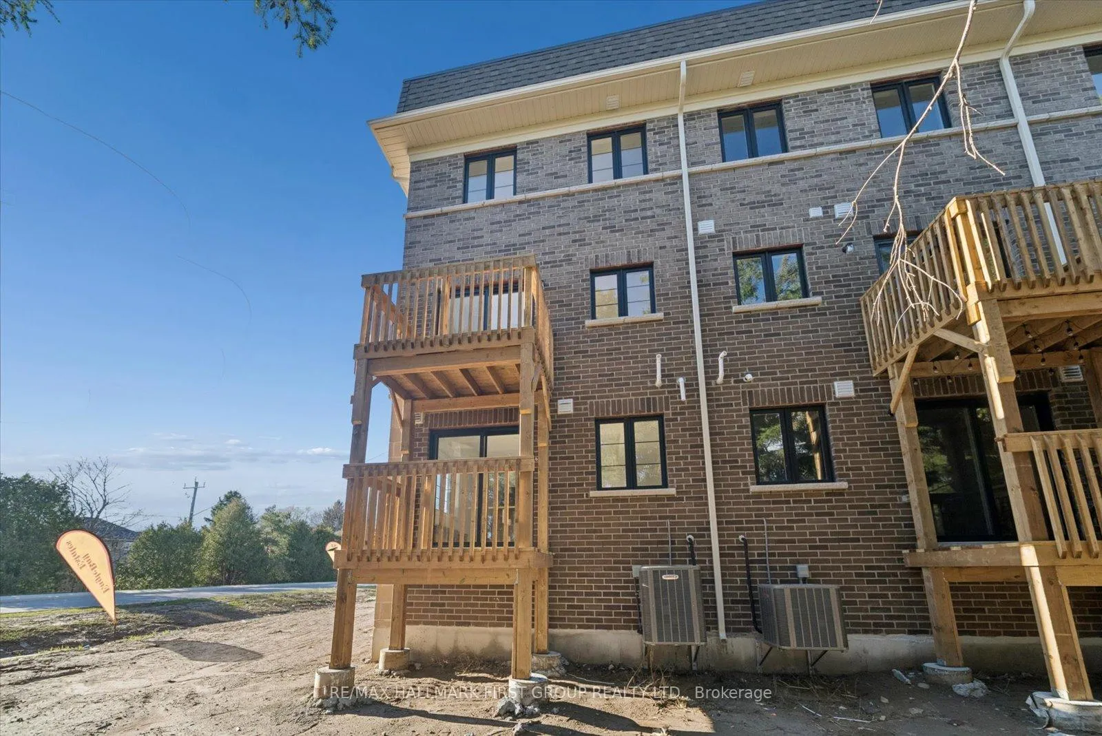 Photo 30 of 1 Marret Lane, Clarington, Newcastle — HOMEH