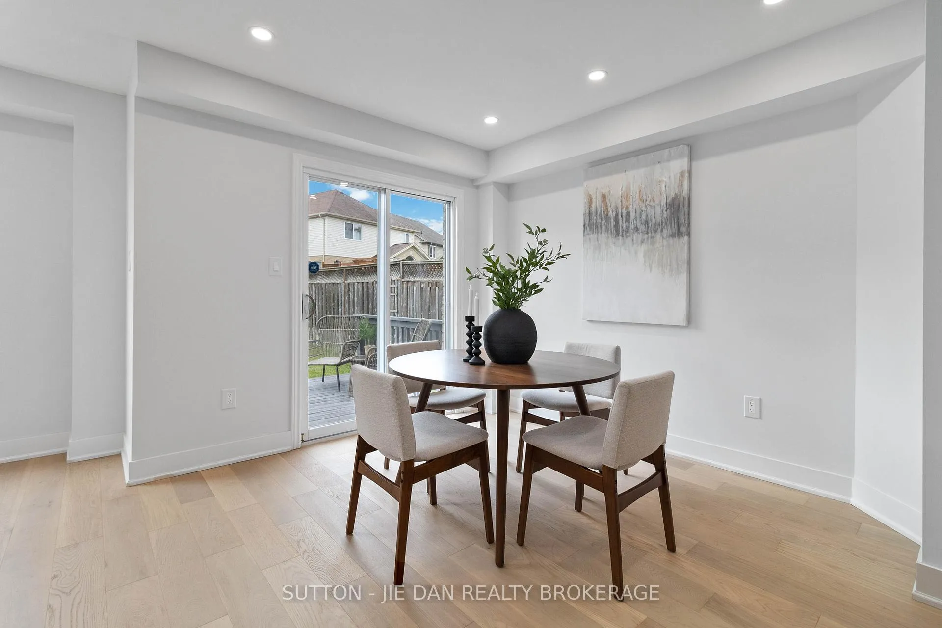 Photo 15 of 989 Mapleridge Street, London, North M — HOMEH