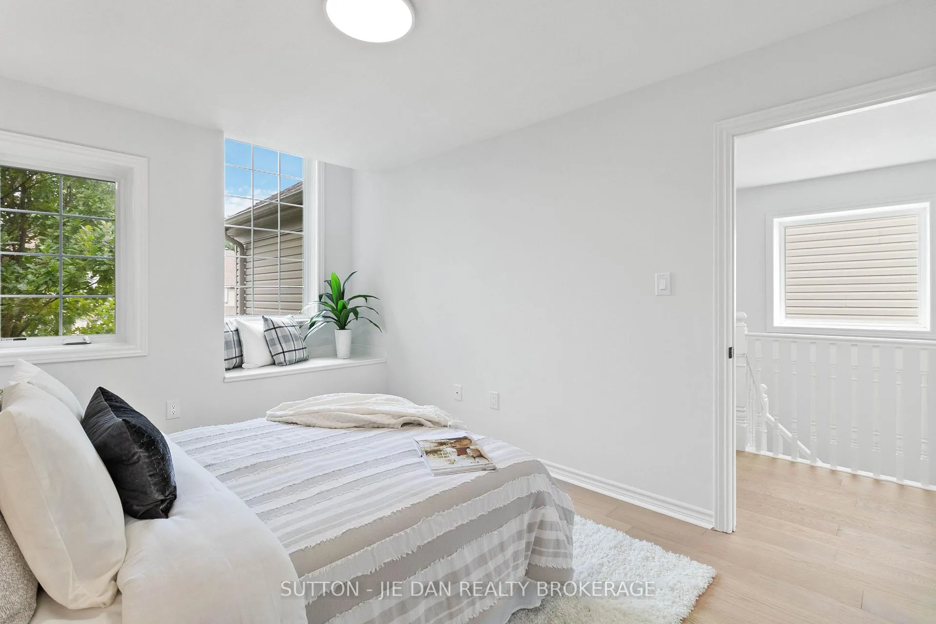 Photo 22 of 989 Mapleridge Street, London, North M — HOMEH