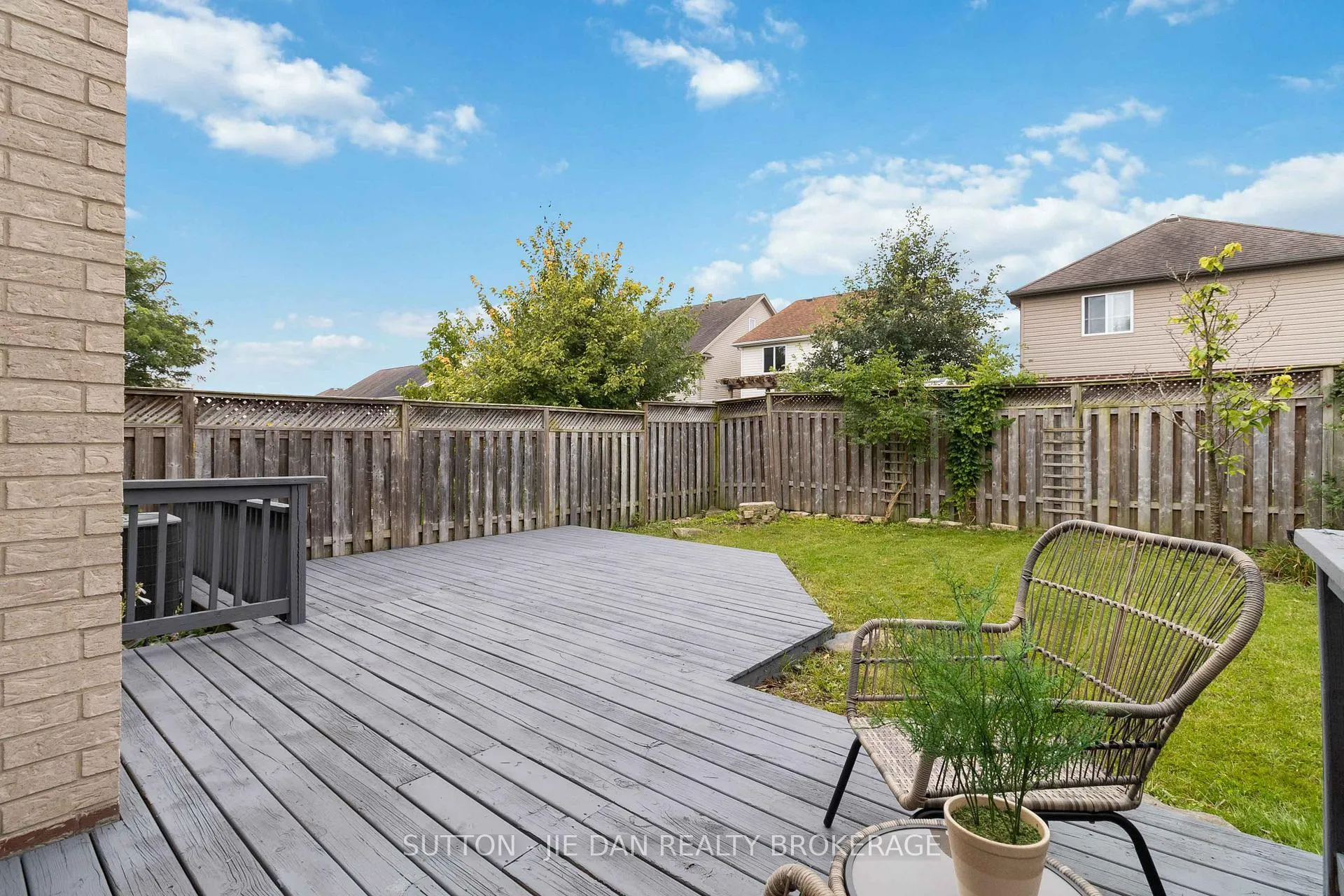 Photo 39 of 989 Mapleridge Street, London, North M — HOMEH