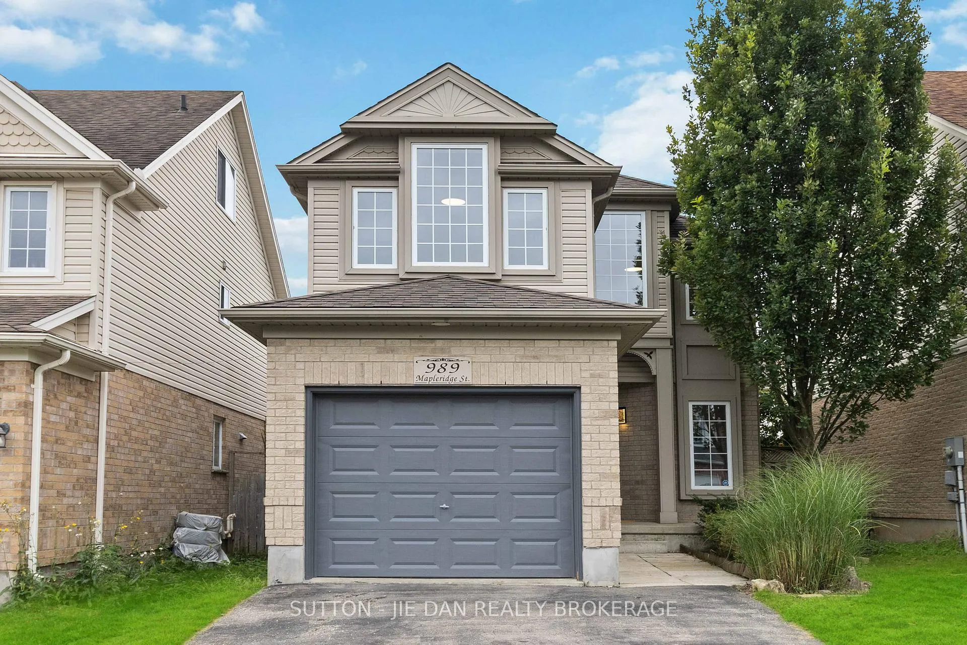 Photo 40 of 989 Mapleridge Street, London, North M — HOMEH