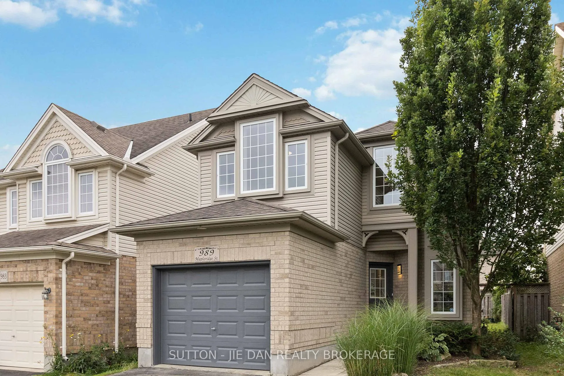 Photo 41 of 989 Mapleridge Street, London, North M — HOMEH