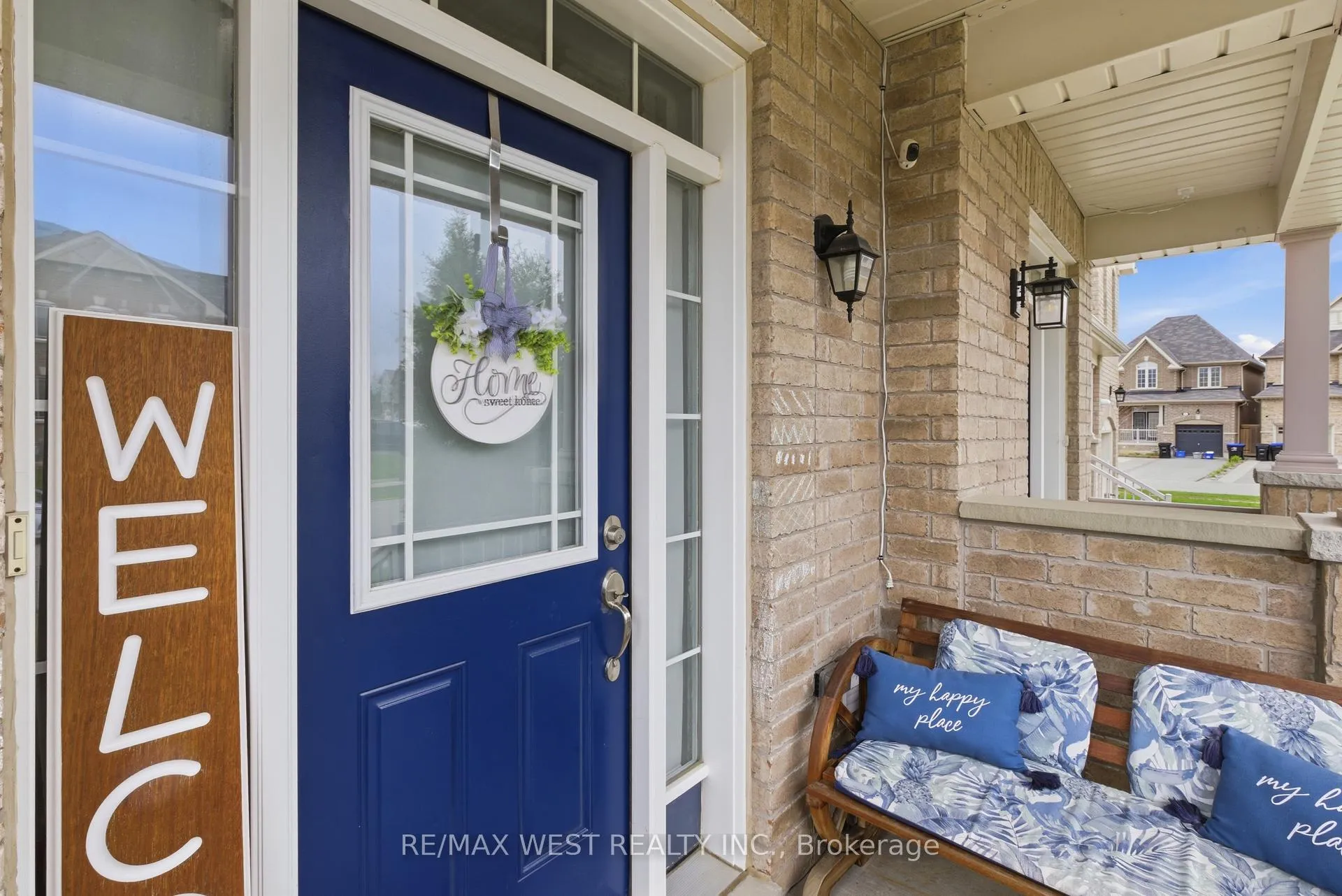 Photo 4 of 68 Jackson Drive, New Tecumseth, Tottenham — HOMEH
