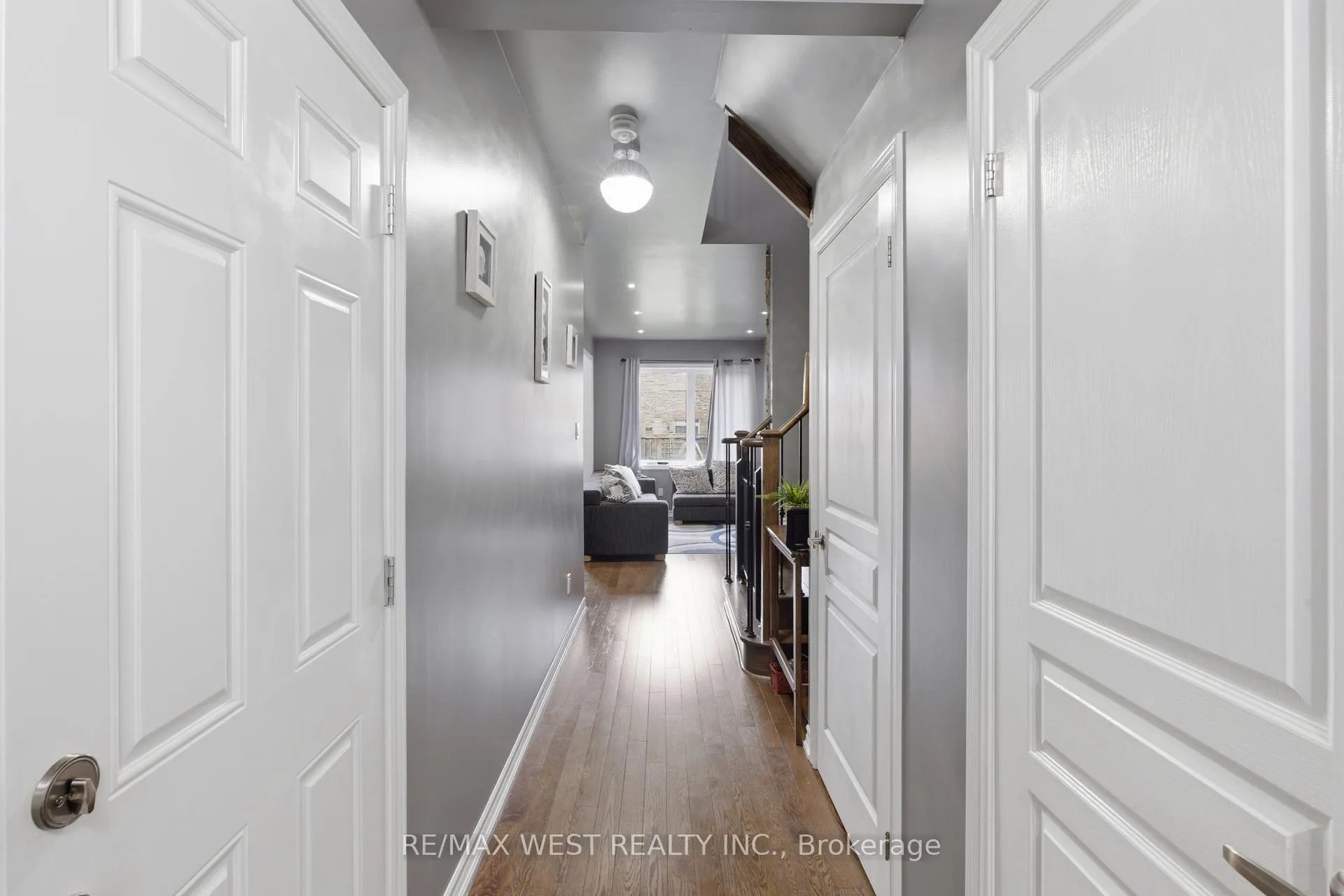 Photo 6 of 68 Jackson Drive, New Tecumseth, Tottenham — HOMEH