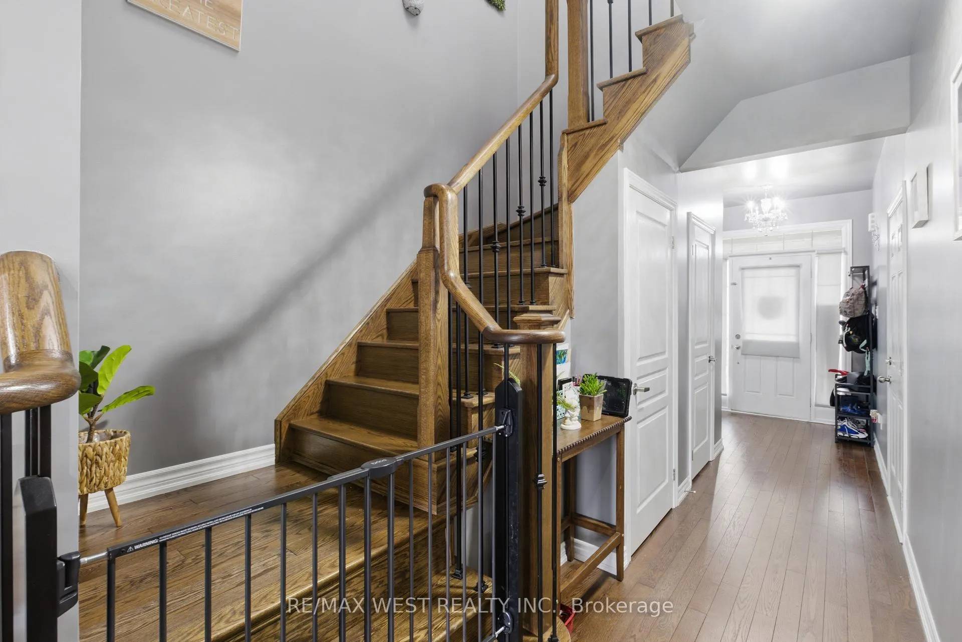 Photo 7 of 68 Jackson Drive, New Tecumseth, Tottenham — HOMEH