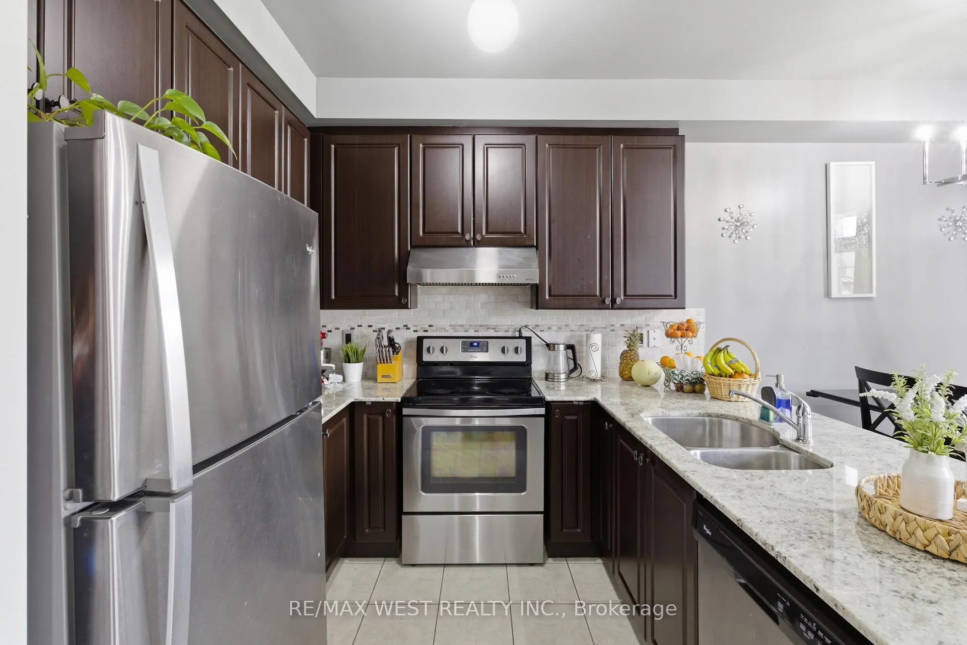 Photo 11 of 68 Jackson Drive, New Tecumseth, Tottenham — HOMEH