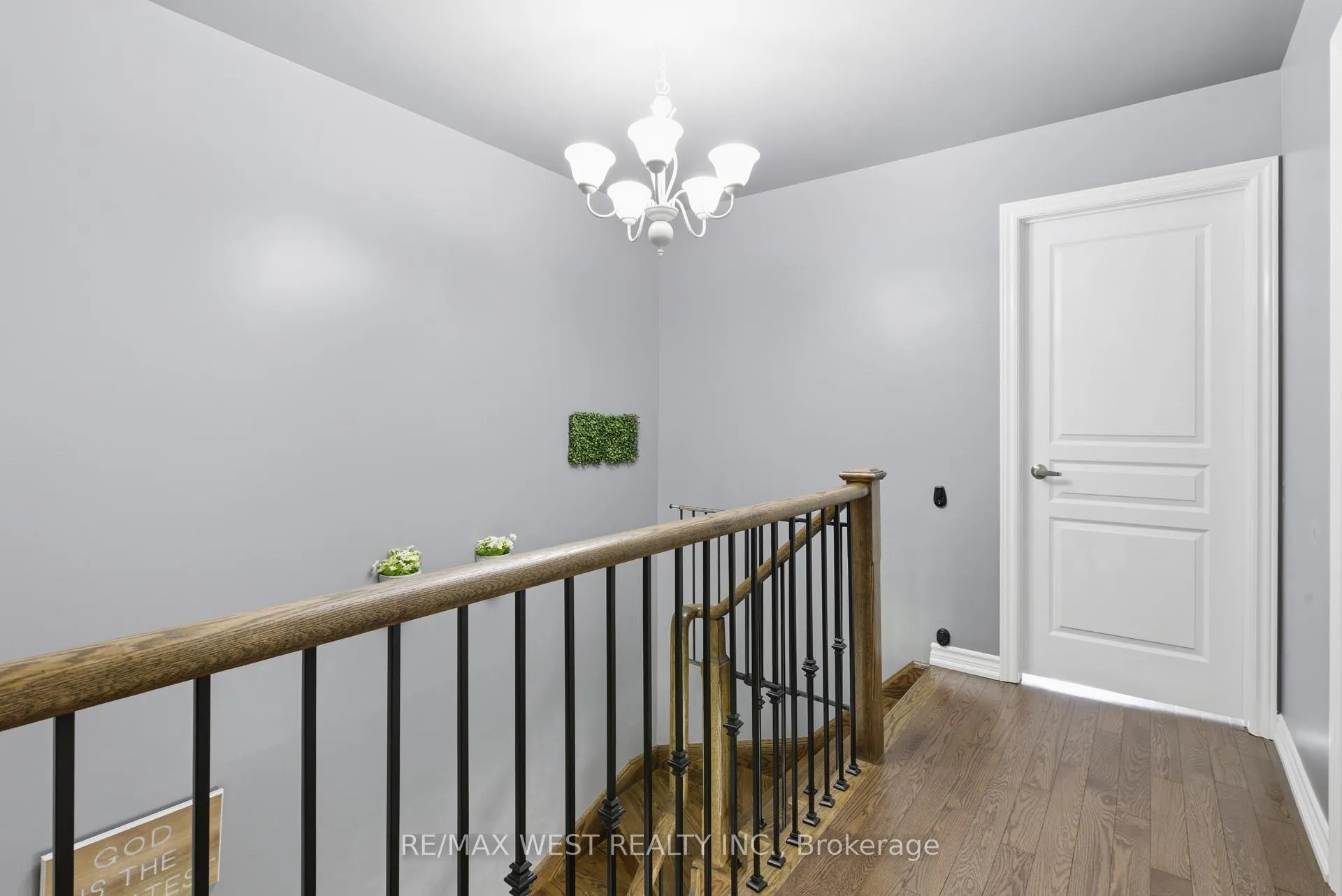 Photo 21 of 68 Jackson Drive, New Tecumseth, Tottenham — HOMEH