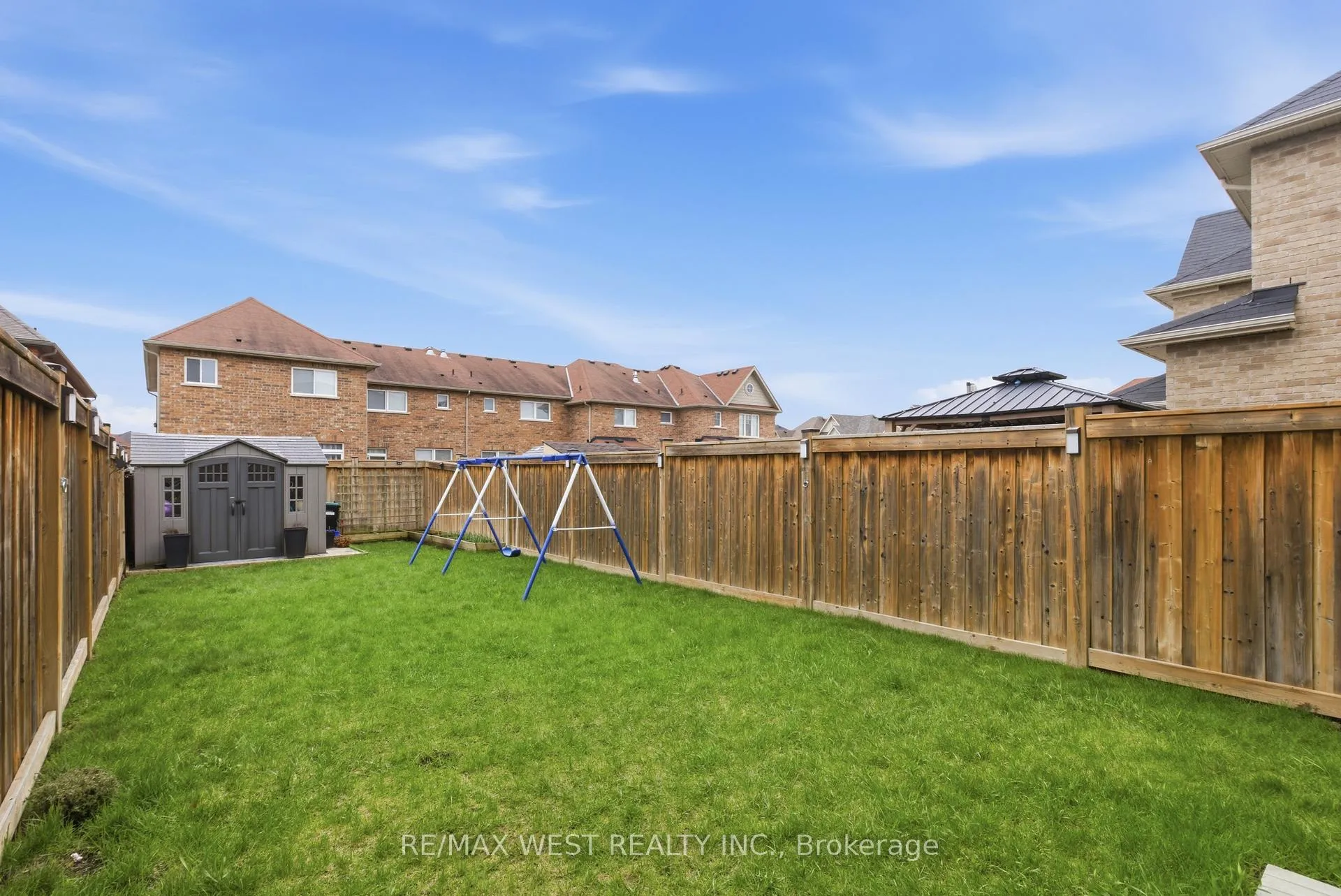 Photo 27 of 68 Jackson Drive, New Tecumseth, Tottenham — HOMEH