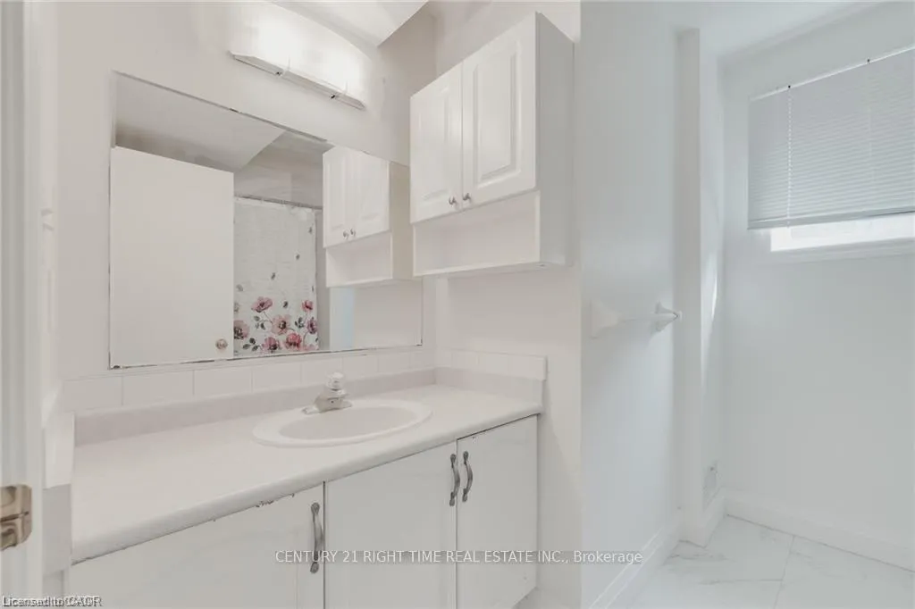 Photo 3 of 347 Keewatin Avenue, Kitchener, Grand River North — HOMEH