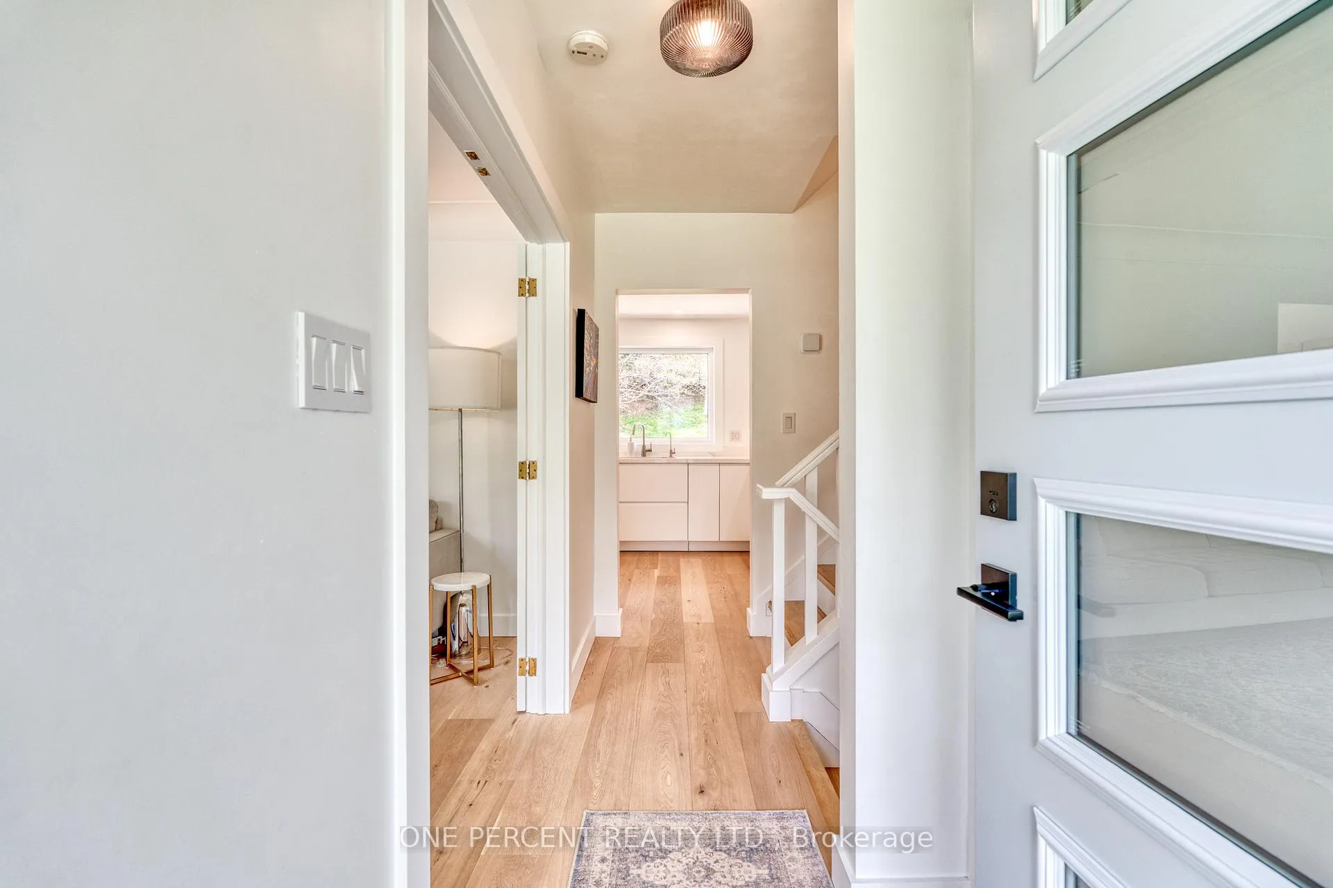 Photo 5 of 187 Woodview Crescent, Hamilton, Ancaster — HOMEH
