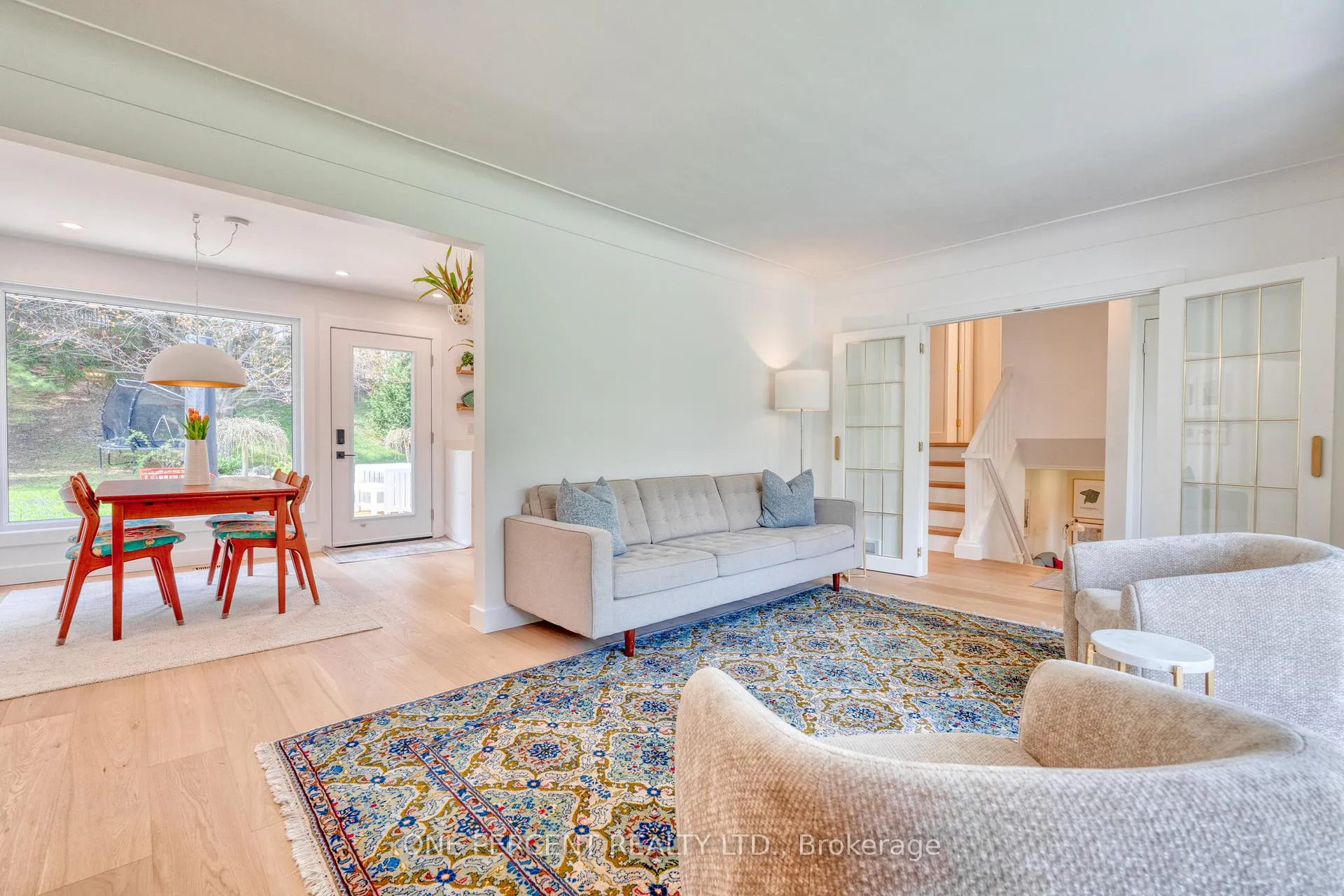 Photo 10 of 187 Woodview Crescent, Hamilton, Ancaster — HOMEH