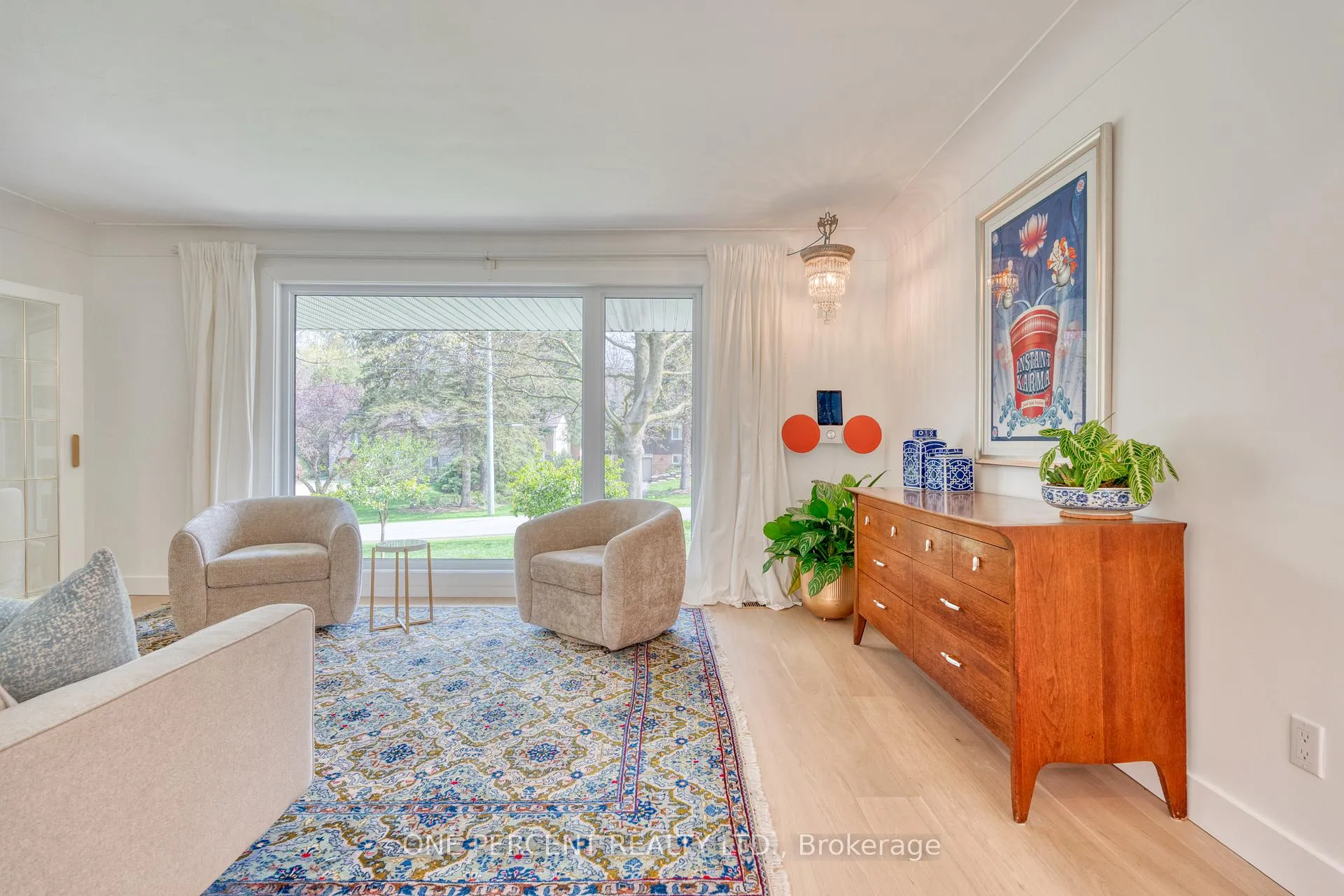 Photo 12 of 187 Woodview Crescent, Hamilton, Ancaster — HOMEH