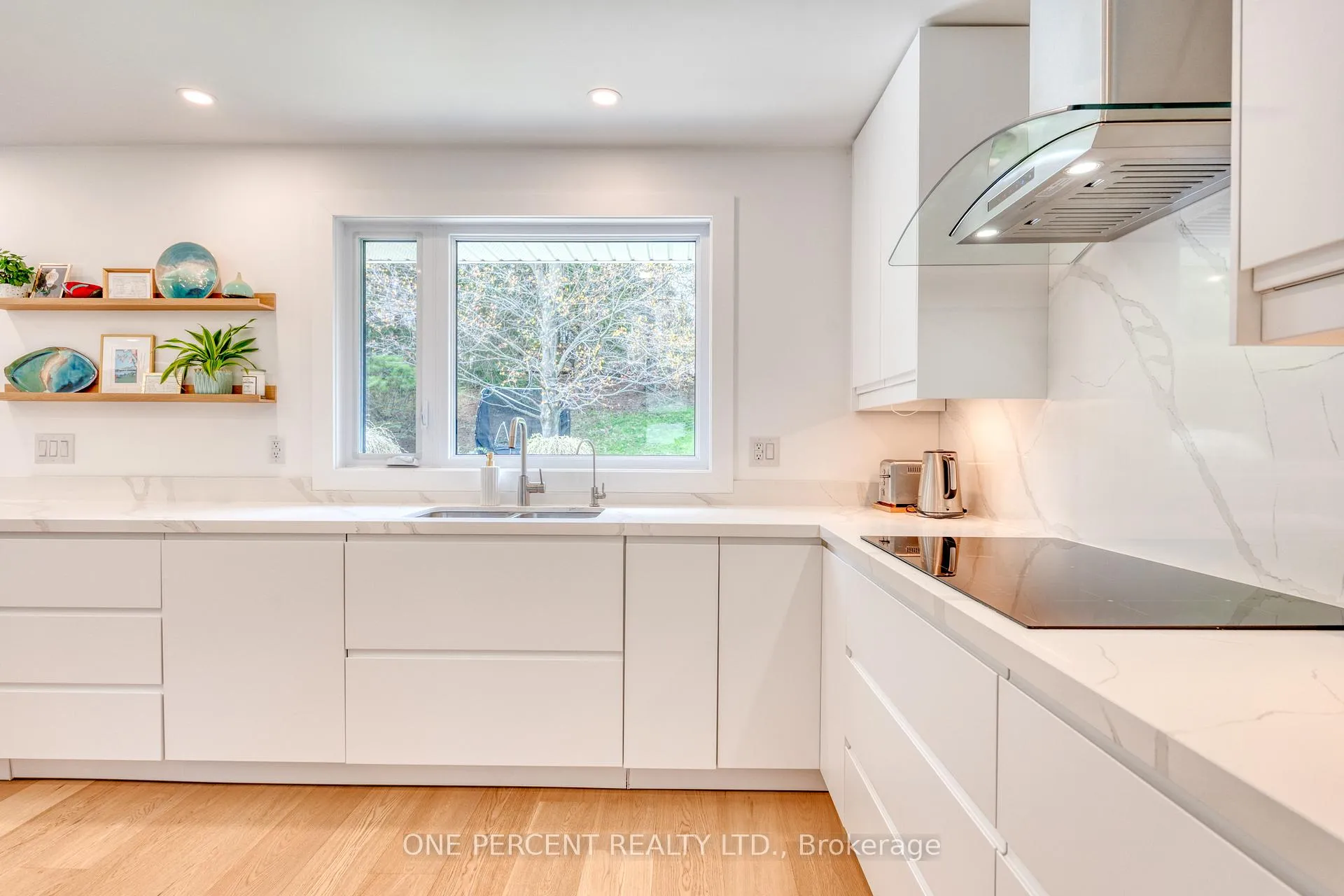 Photo 22 of 187 Woodview Crescent, Hamilton, Ancaster — HOMEH