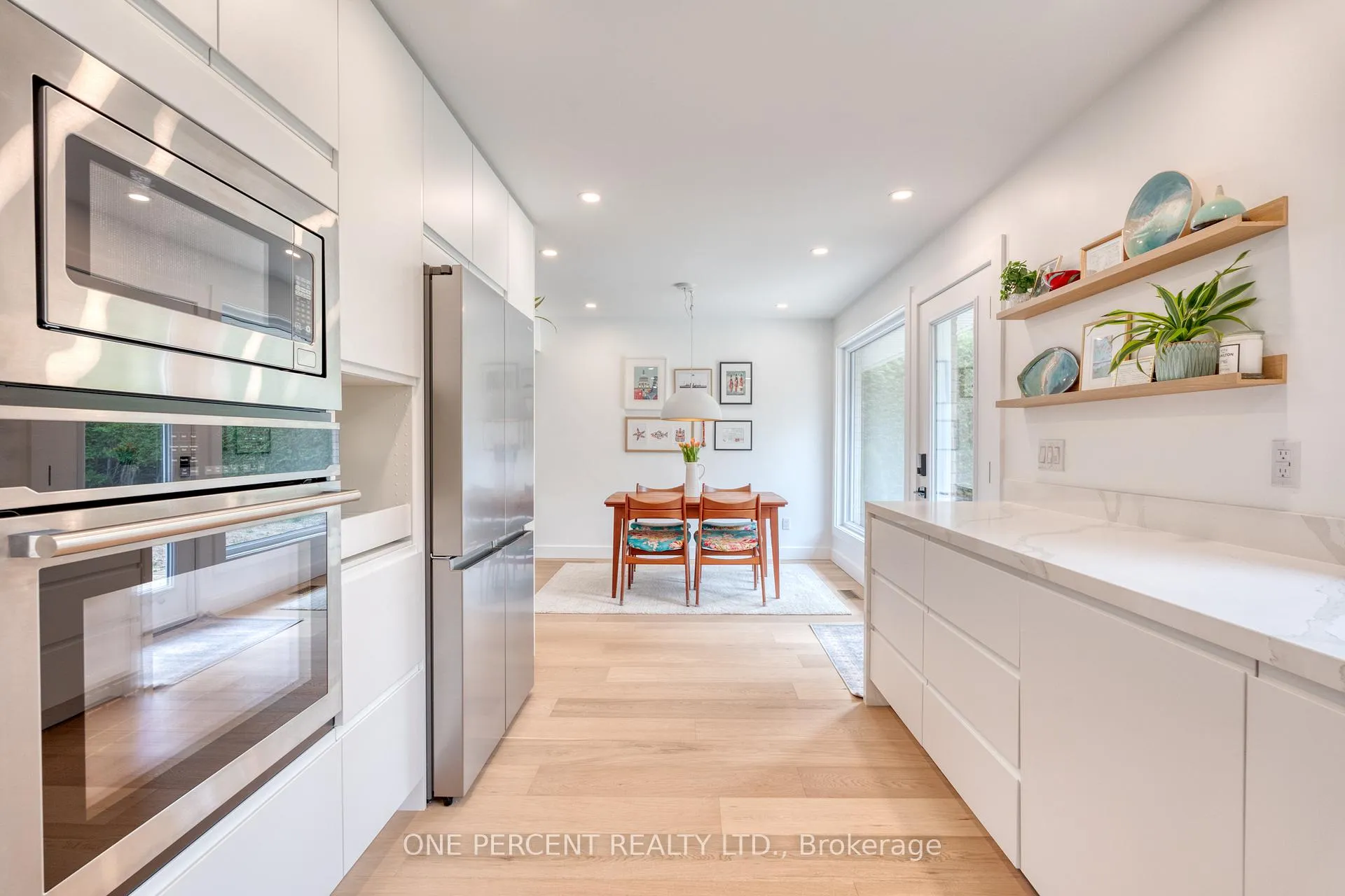 Photo 24 of 187 Woodview Crescent, Hamilton, Ancaster — HOMEH