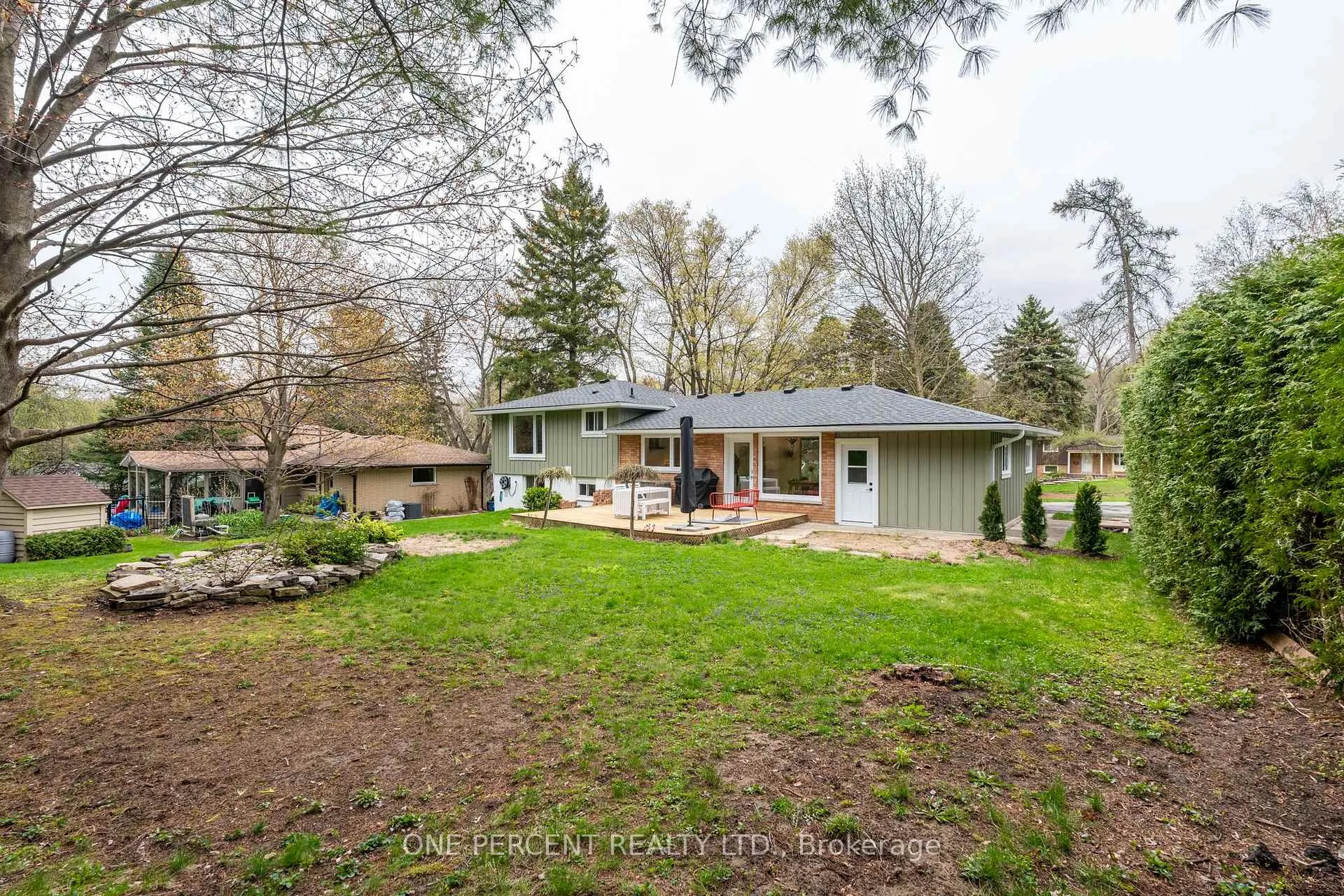 Photo 41 of 187 Woodview Crescent, Hamilton, Ancaster — HOMEH