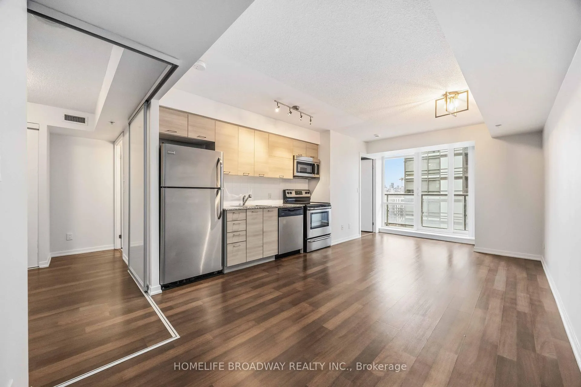 Photo 7 of Unit 1304, 20 Joe Shuster Way, Toronto, South Parkdale — HOMEH