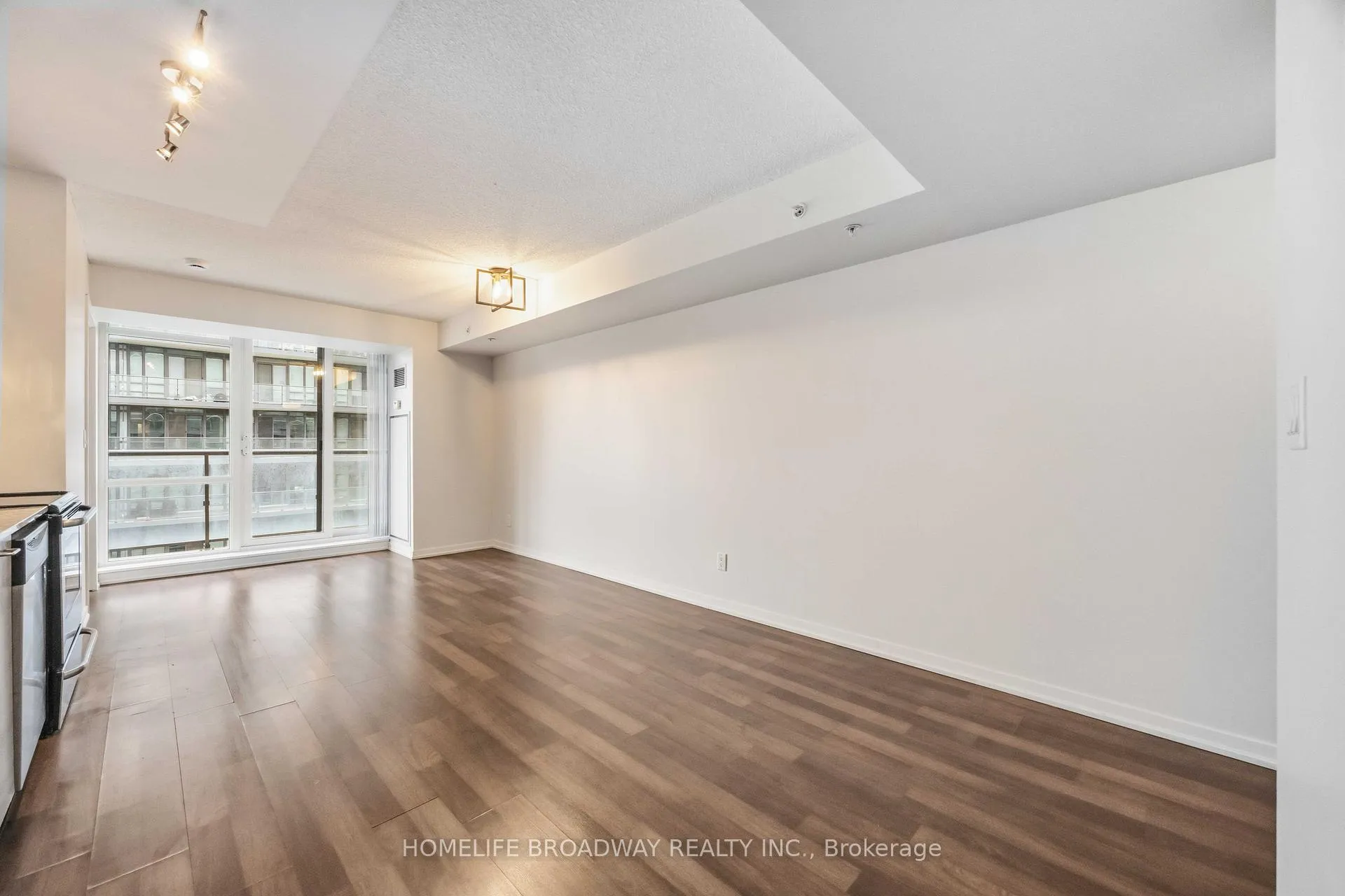 Photo 8 of Unit 1304, 20 Joe Shuster Way, Toronto, South Parkdale — HOMEH