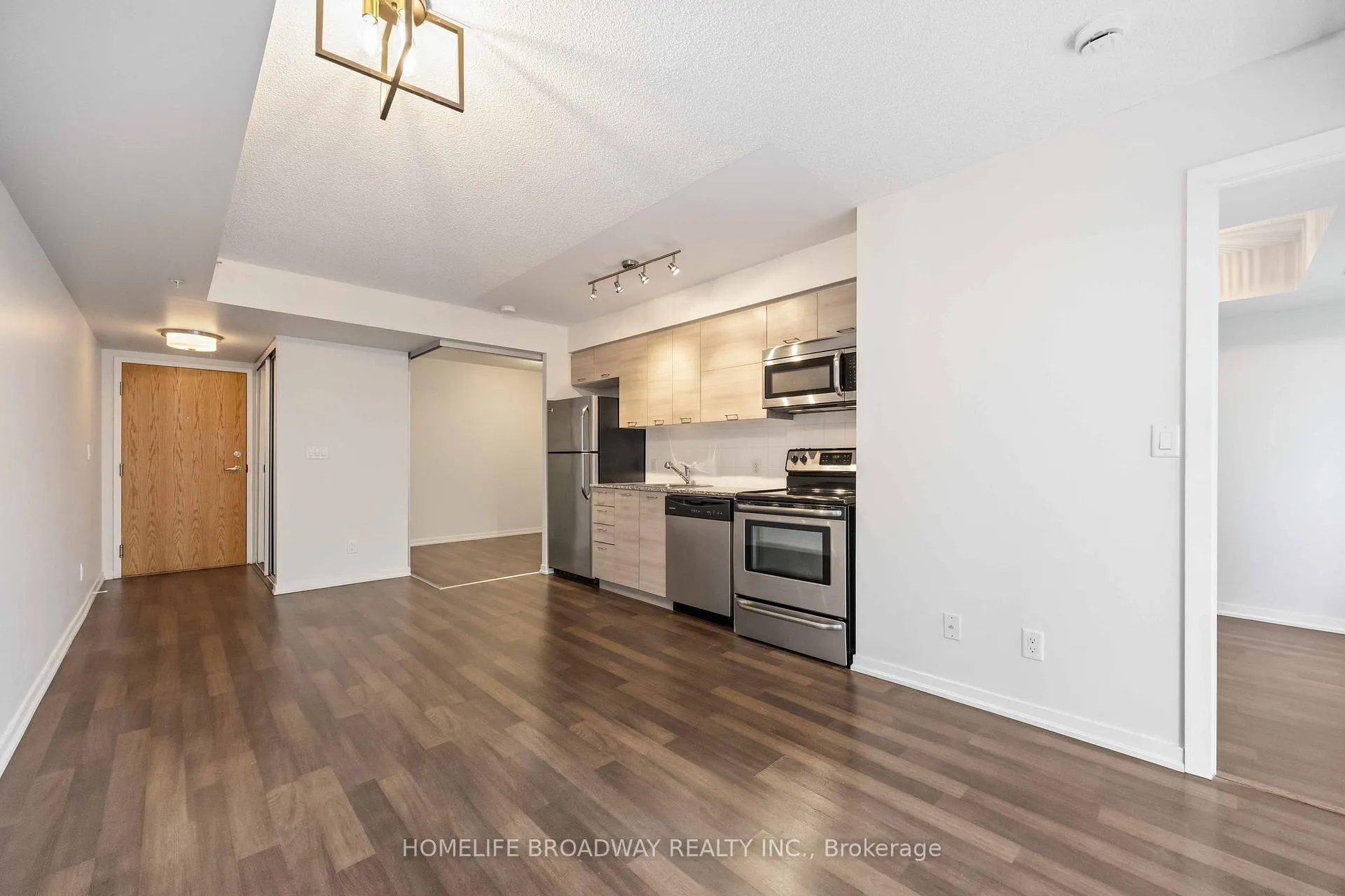 Photo 10 of Unit 1304, 20 Joe Shuster Way, Toronto, South Parkdale — HOMEH