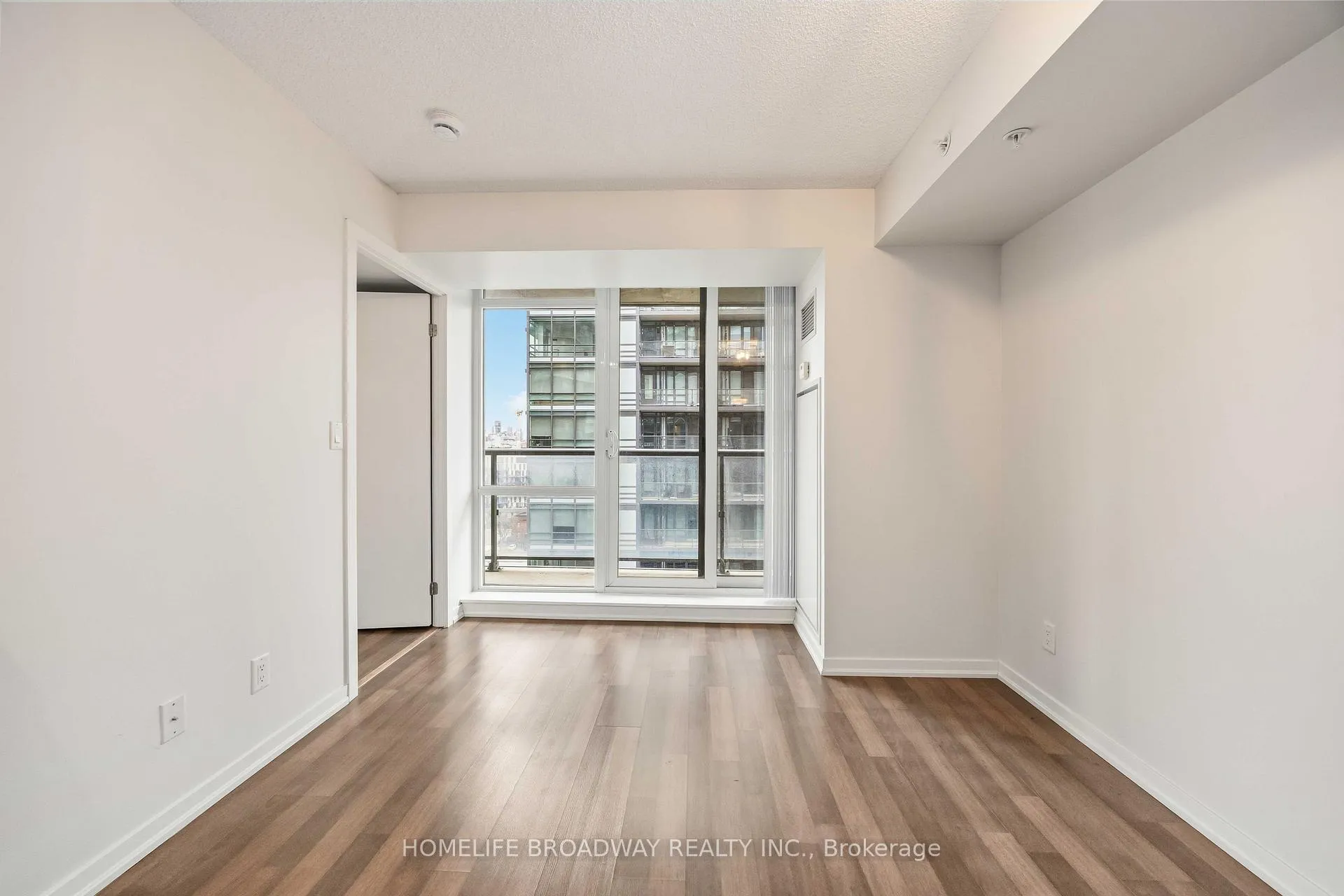 Photo 14 of Unit 1304, 20 Joe Shuster Way, Toronto, South Parkdale — HOMEH