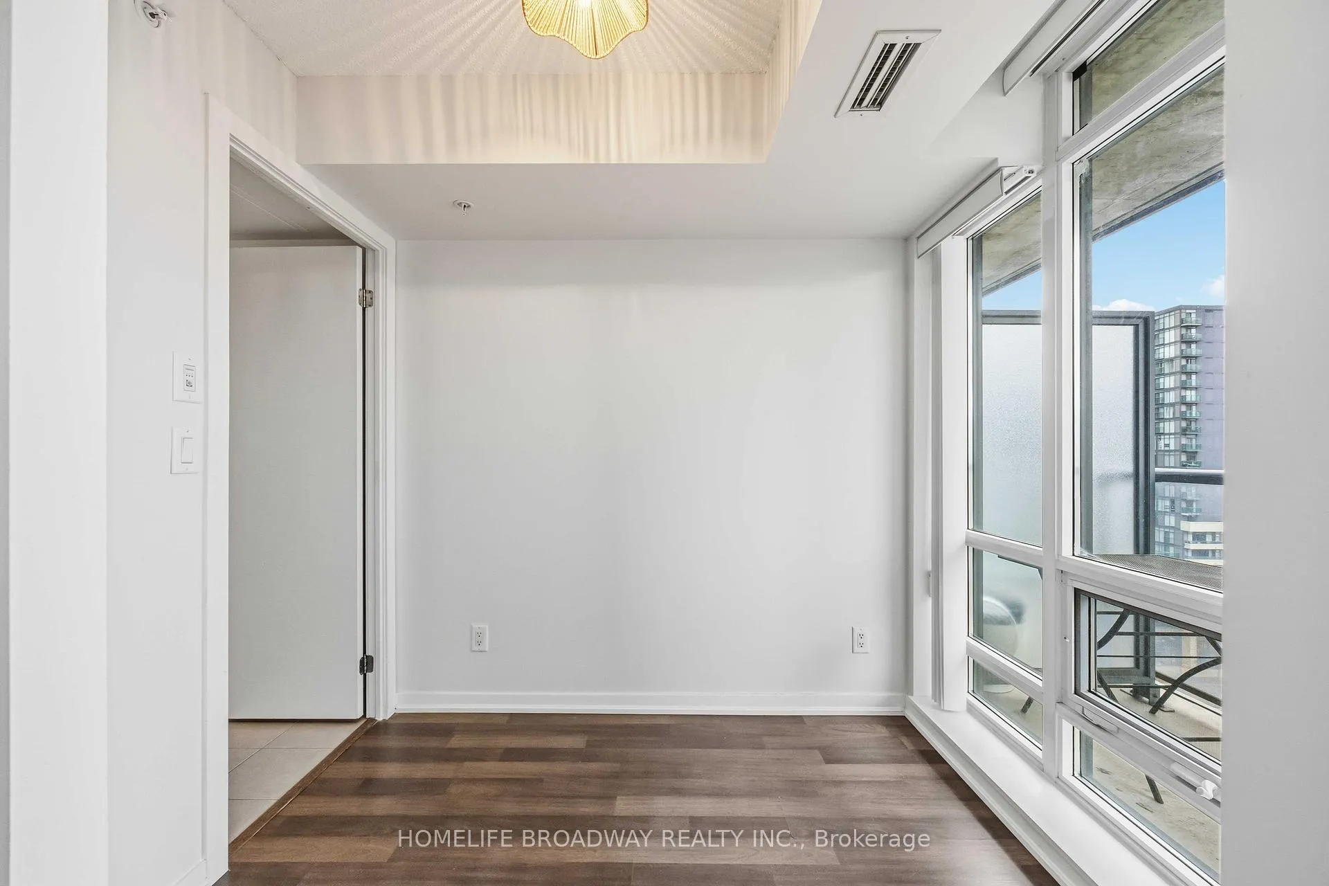 Photo 19 of Unit 1304, 20 Joe Shuster Way, Toronto, South Parkdale — HOMEH