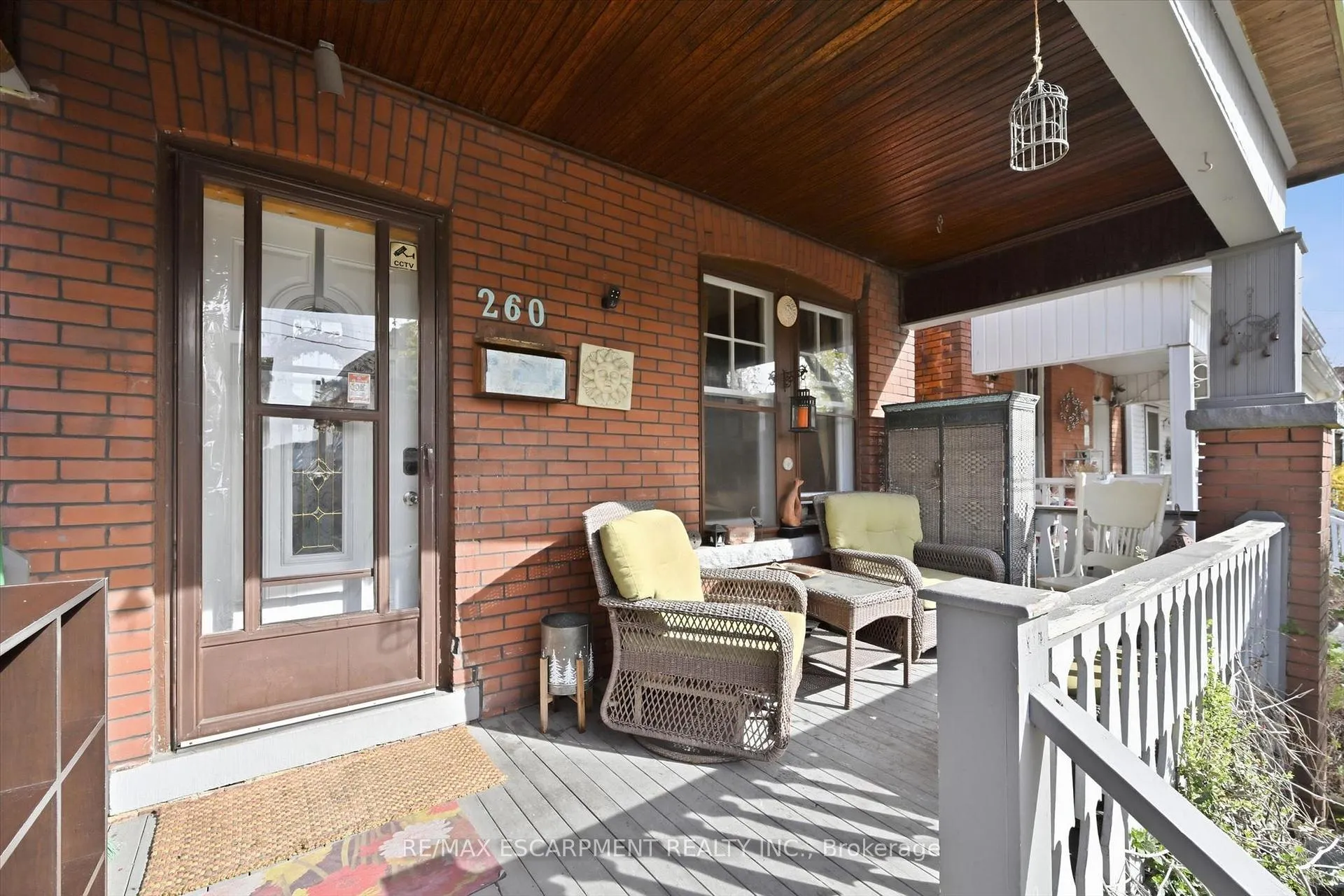 Photo 4 of 260 Balmoral Avenue, Hamilton, Crown Point — HOMEH