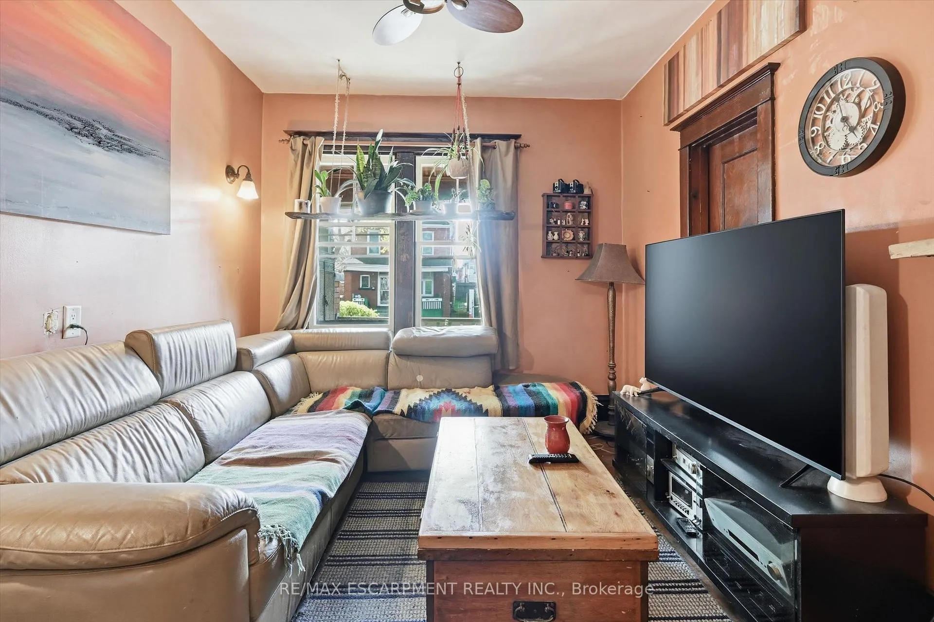 Photo 8 of 260 Balmoral Avenue, Hamilton, Crown Point — HOMEH