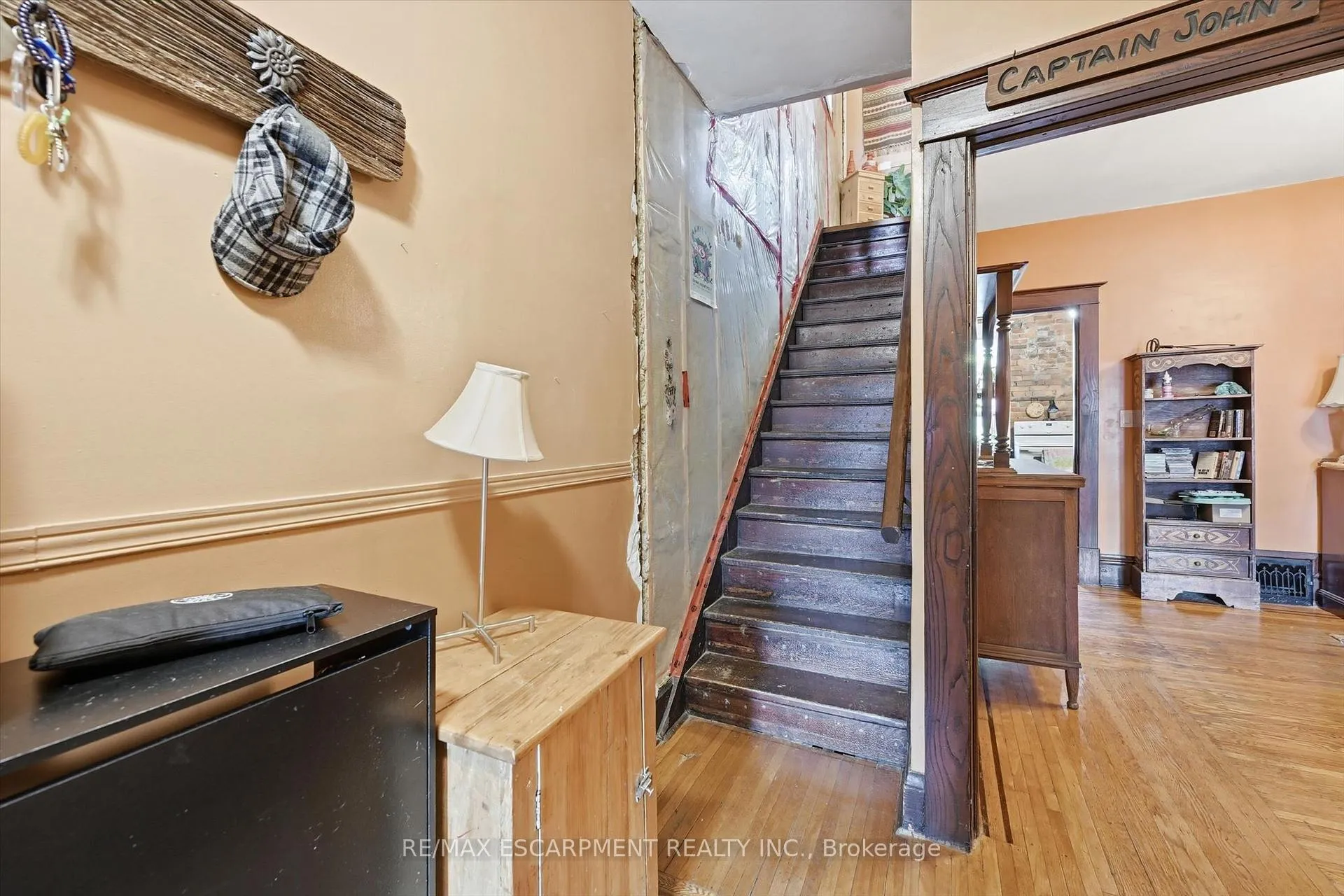 Photo 15 of 260 Balmoral Avenue, Hamilton, Crown Point — HOMEH
