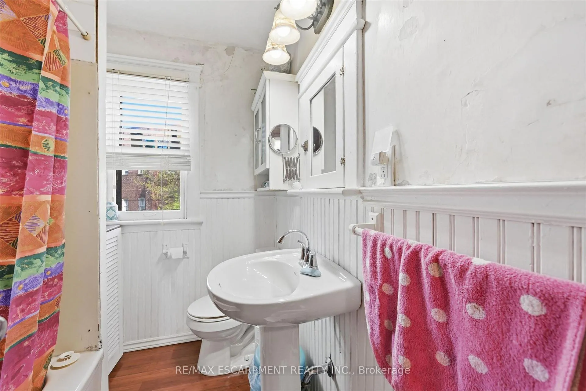 Photo 17 of 260 Balmoral Avenue, Hamilton, Crown Point — HOMEH