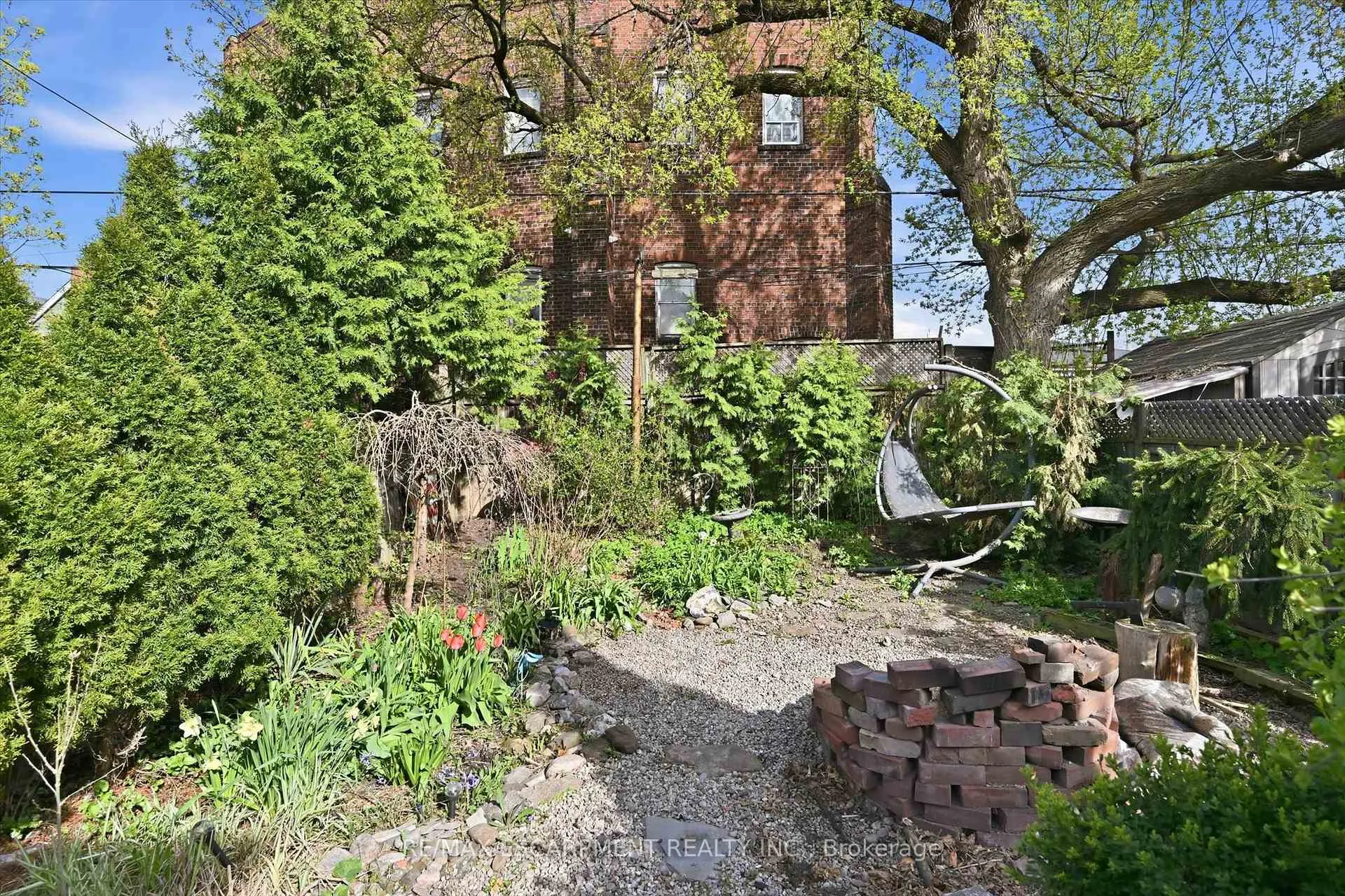 Photo 28 of 260 Balmoral Avenue, Hamilton, Crown Point — HOMEH