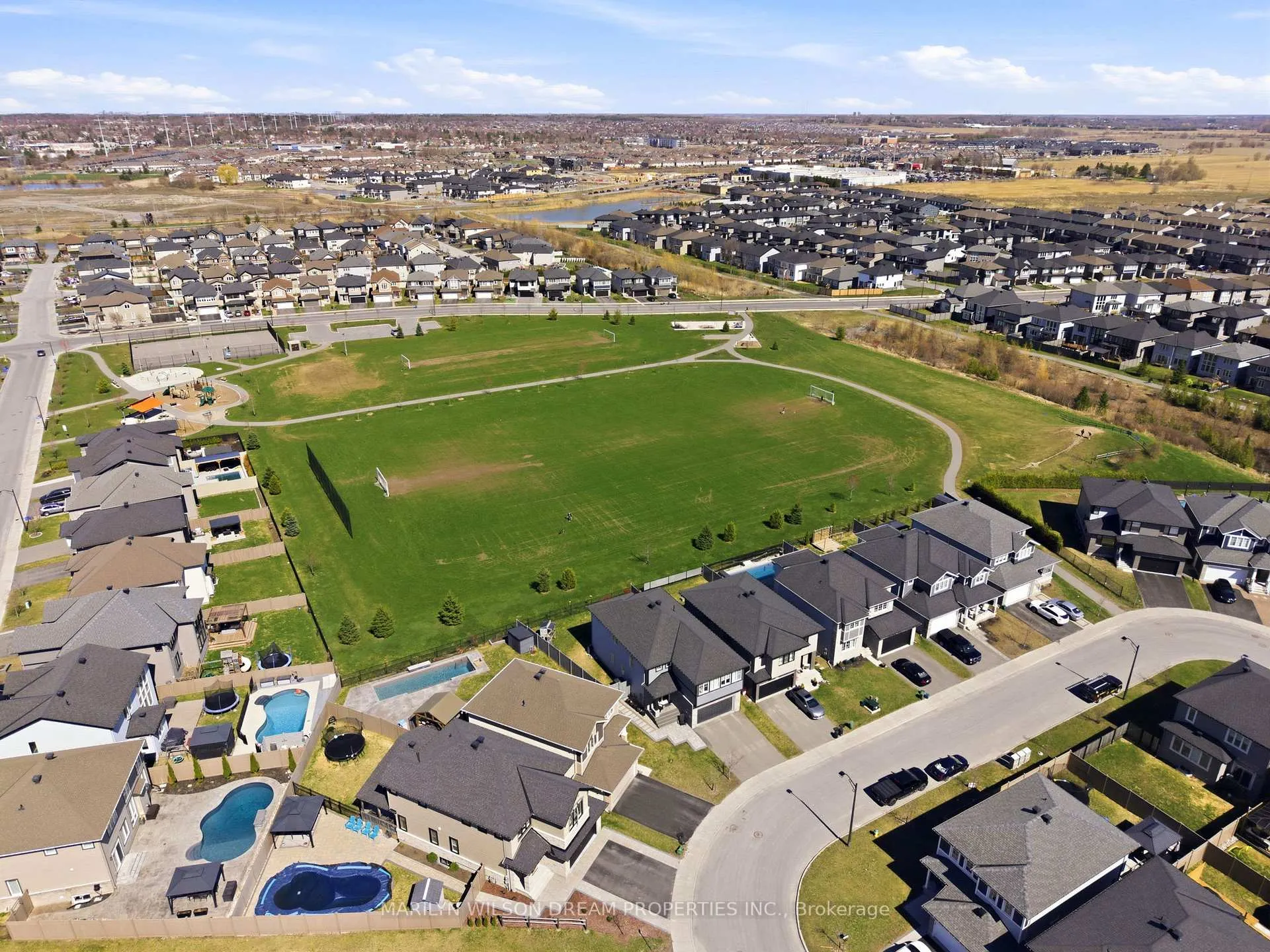 Photo 43 of 146 Tapadero Avenue, Ottawa, Kanata - Emerald Meadows/Trailwest — HOMEH