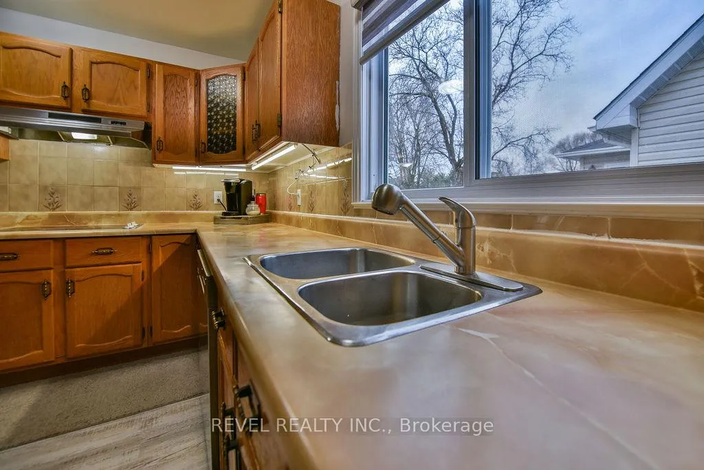 Photo 11 of 379 Cedar Street N, Timmins, TNE - Central — HOMEH