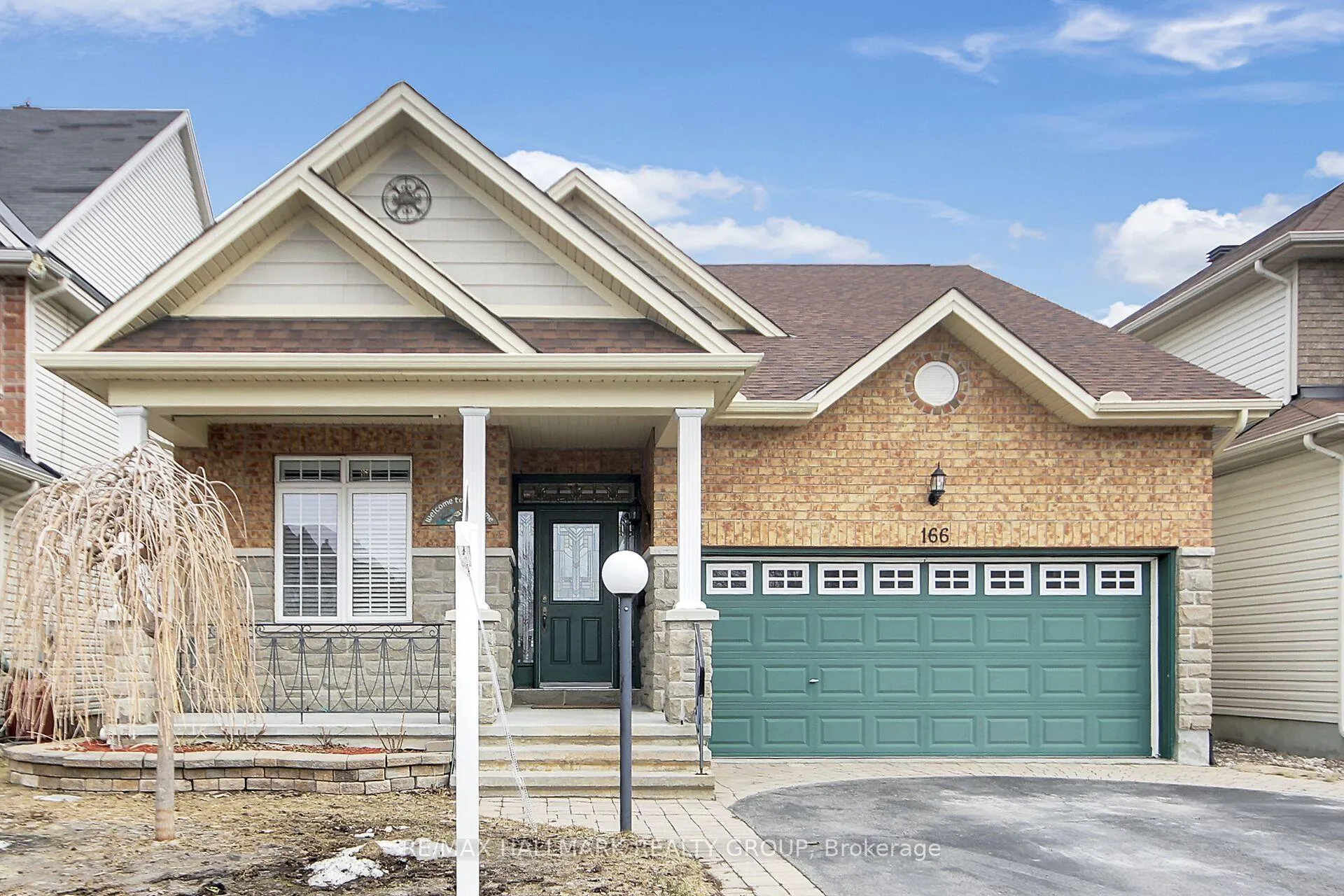 Photo 2 of 166 Lamplighters Drive, Ottawa, Barrhaven - Cedargrove/Fraserdale — HOMEH